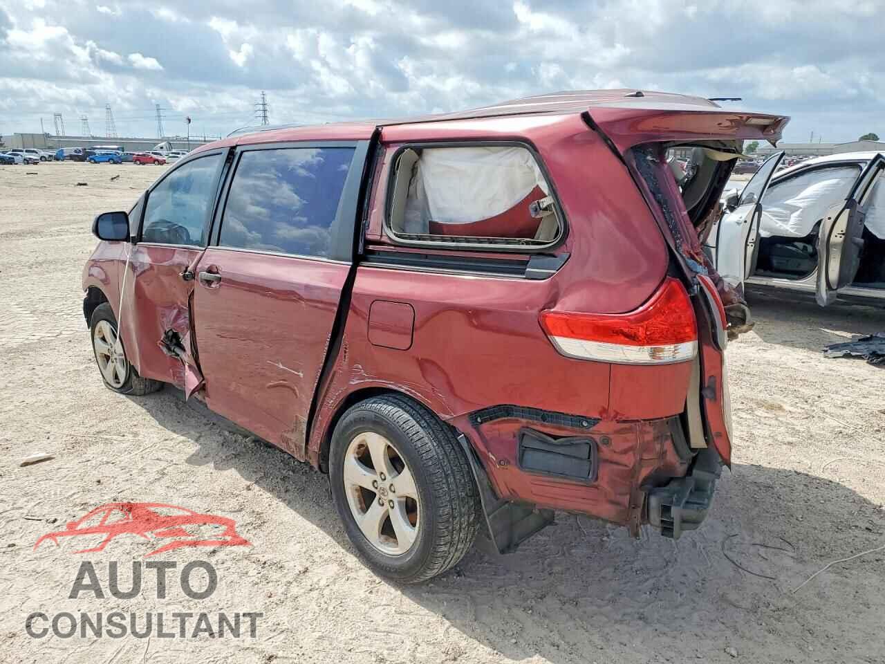 TOYOTA SIENNA 2013 - 5TDZK3DC8DS399766