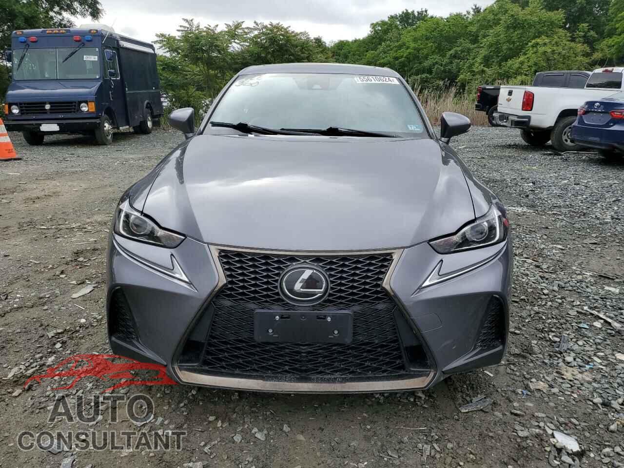 LEXUS IS 2018 - JTHC81D20J5028505
