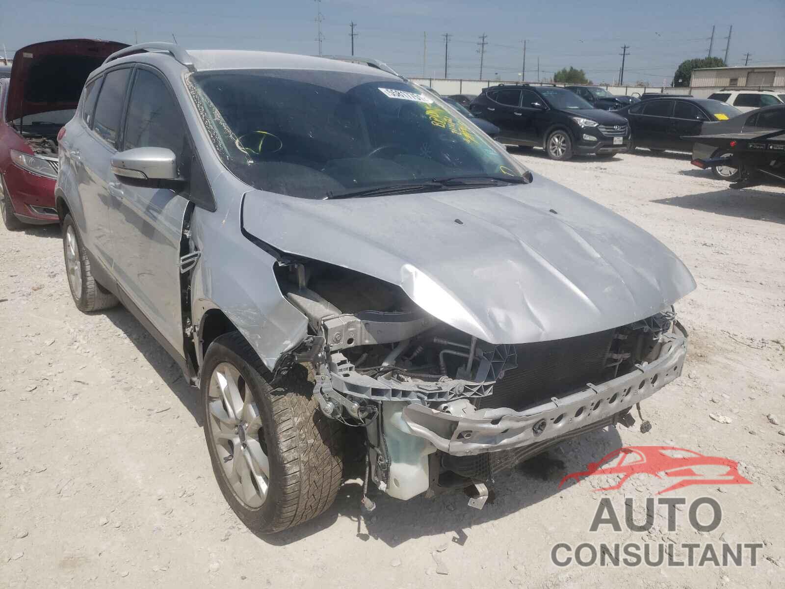 FORD ESCAPE 2016 - 1FMCU0J95GUB84347