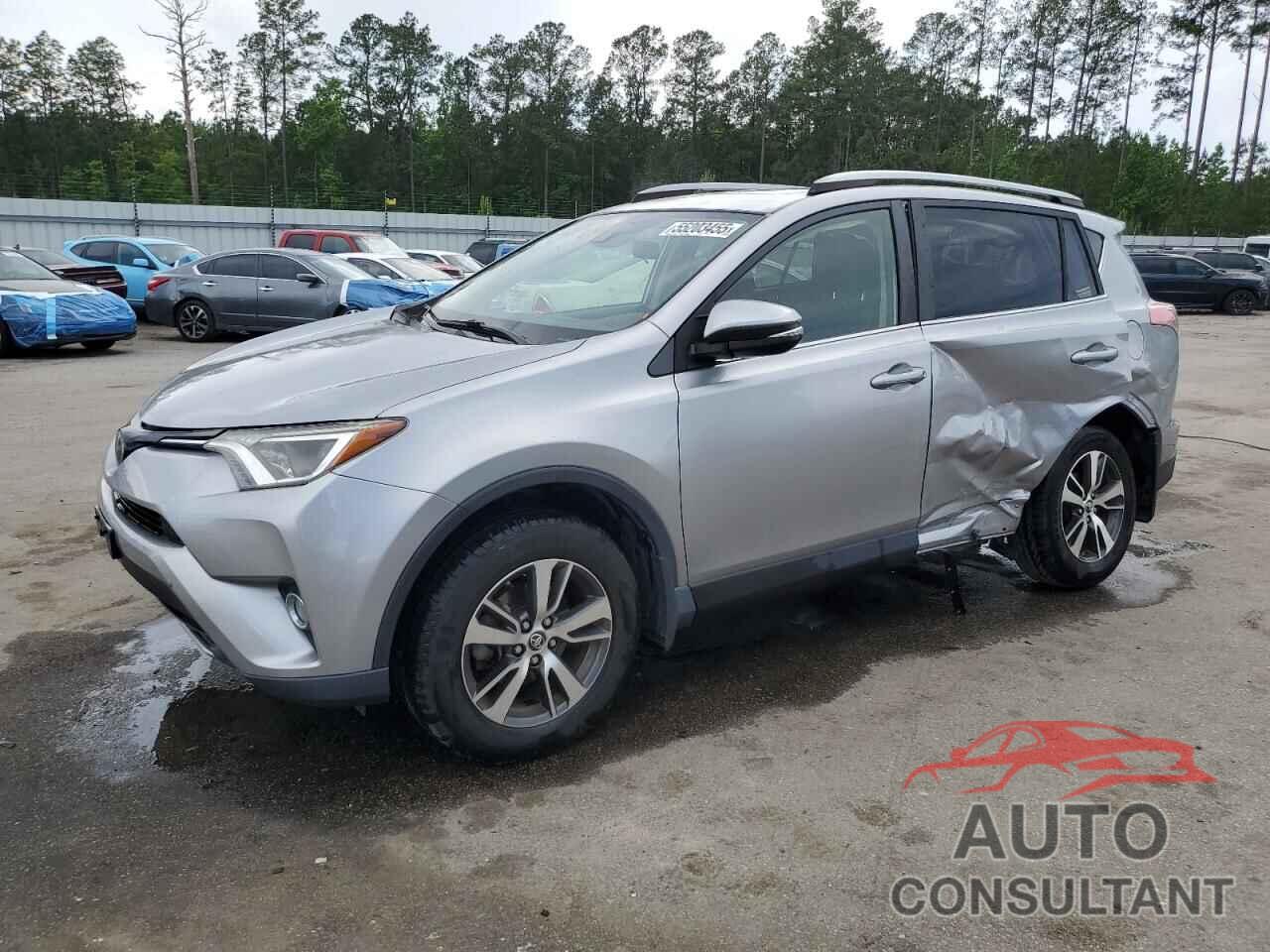 TOYOTA RAV4 2018 - JTMRFREV3JJ224549