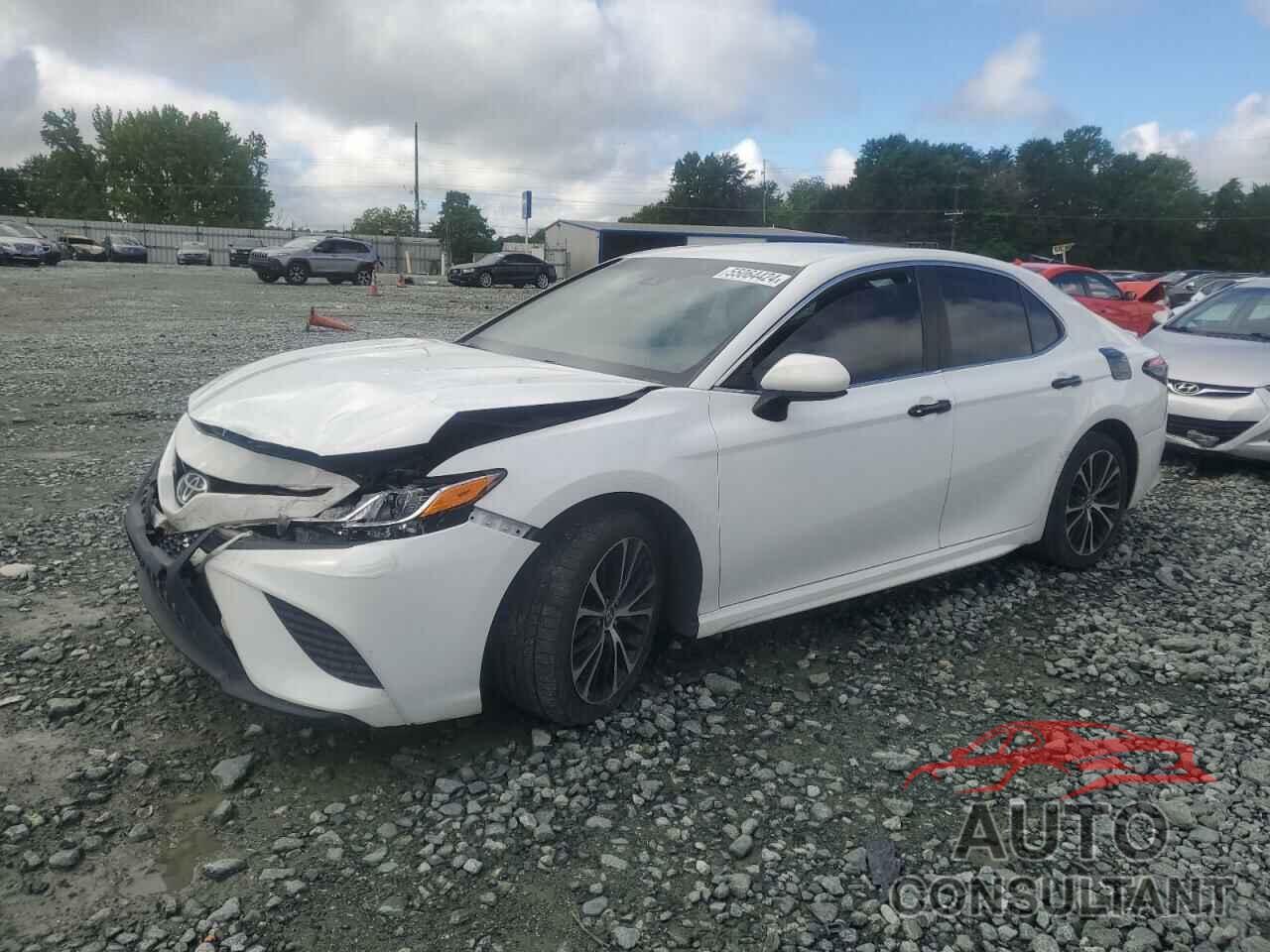TOYOTA CAMRY 2018 - 4T1B11HKXJU075585