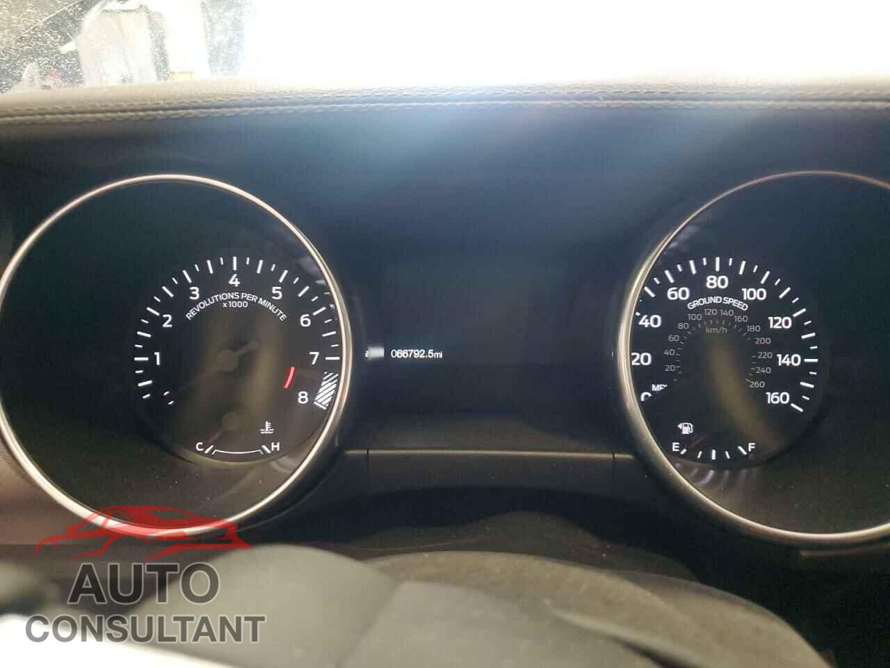 FORD MUSTANG 2018 - 1FA6P8CF0J5112909