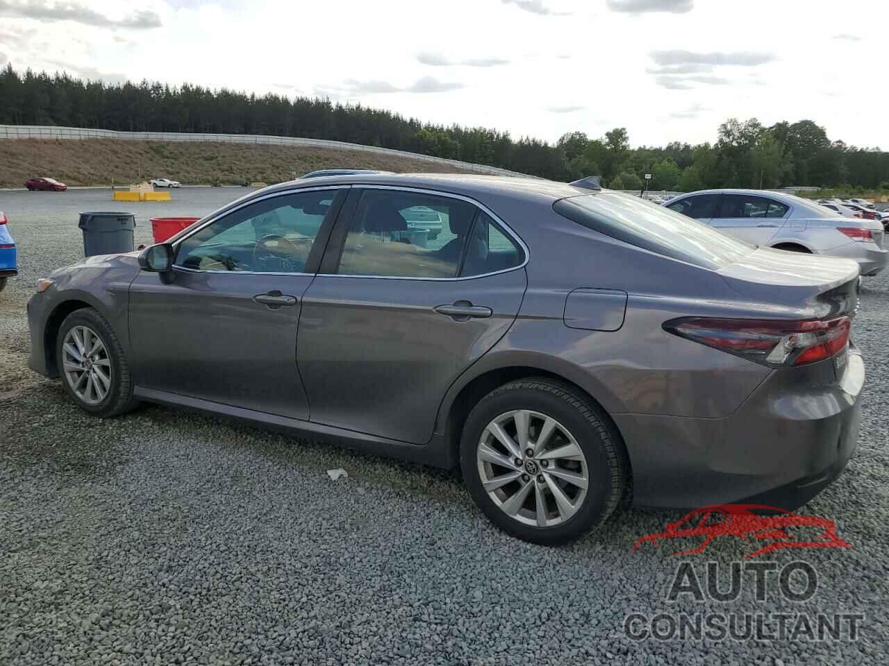 TOYOTA CAMRY 2021 - 4T1C11AK9MU437571