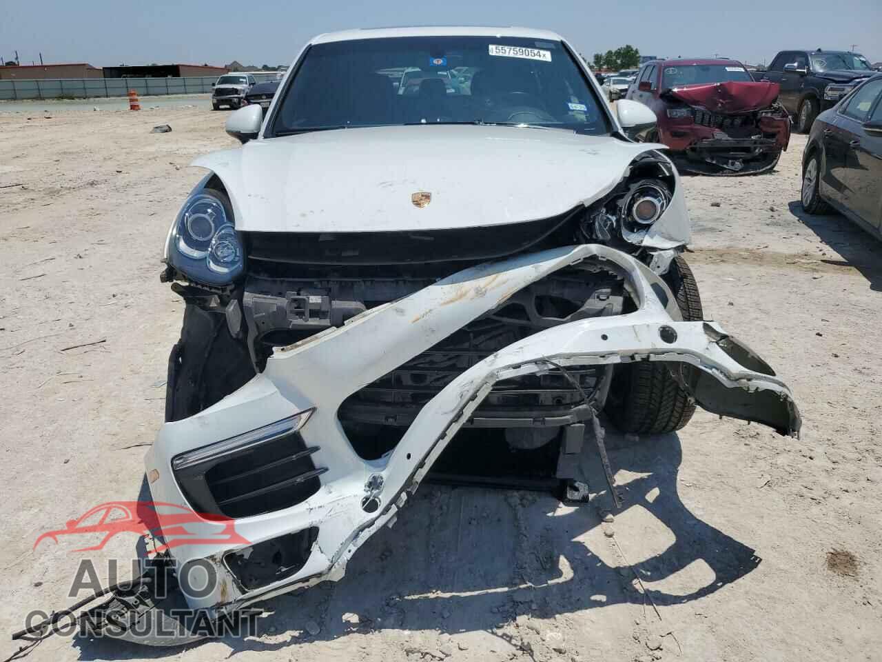 PORSCHE CAYENNE 2016 - WP1AA2A23GLA03981