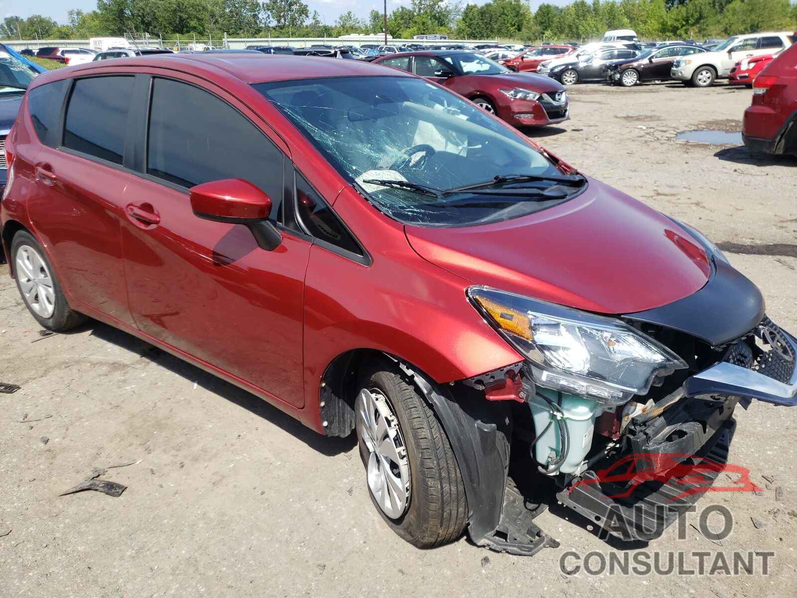 NISSAN VERSA 2018 - 3N1CE2CP9JL356554