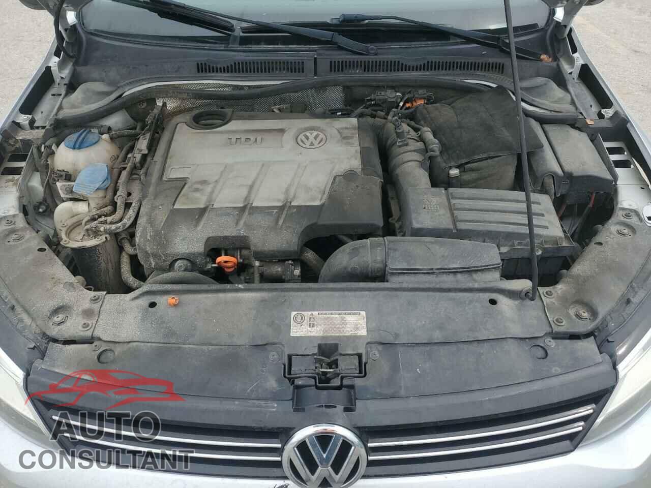 VOLKSWAGEN JETTA 2012 - 3VWLL7AJ7CM035606
