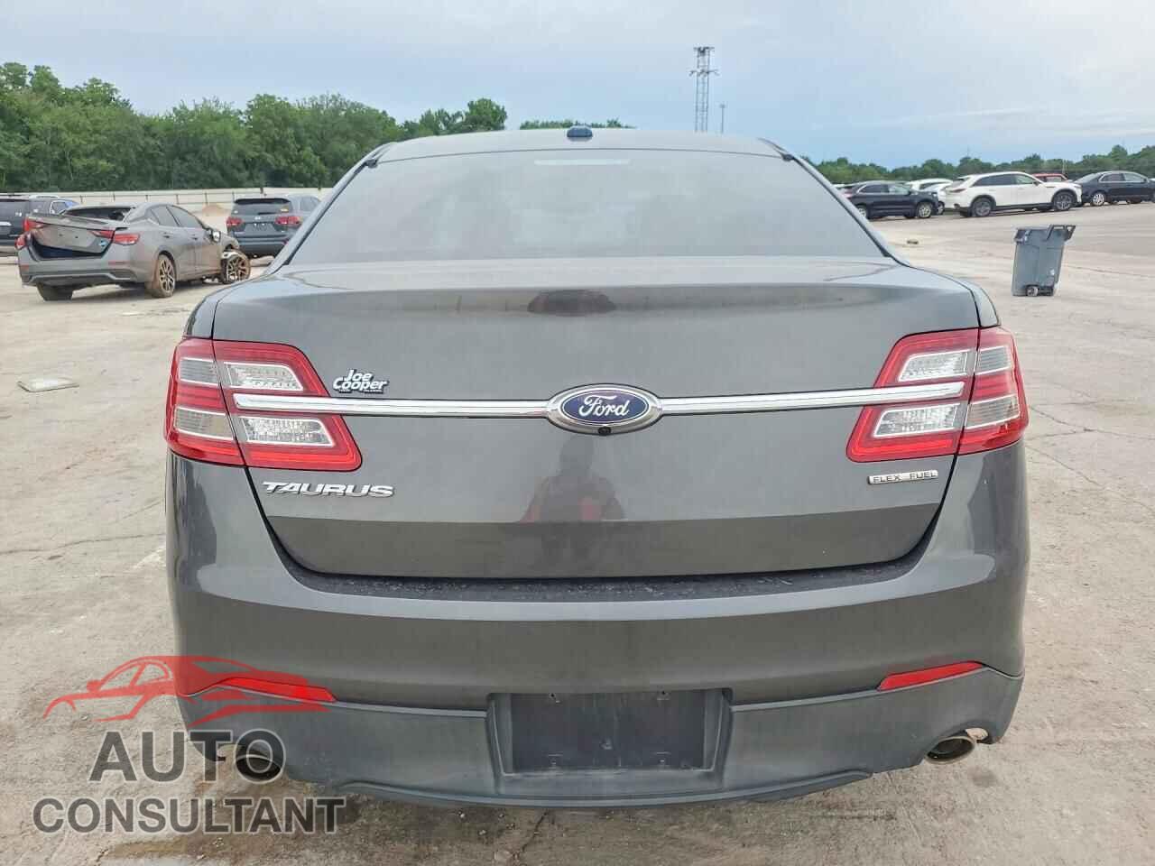 FORD TAURUS 2017 - 1FAHP2D80HG114650