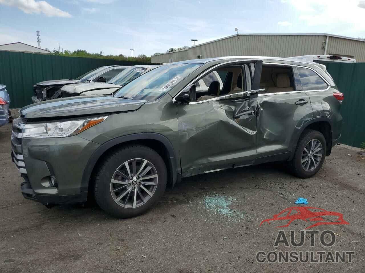 TOYOTA HIGHLANDER 2019 - 5TDJZRFH7KS955809