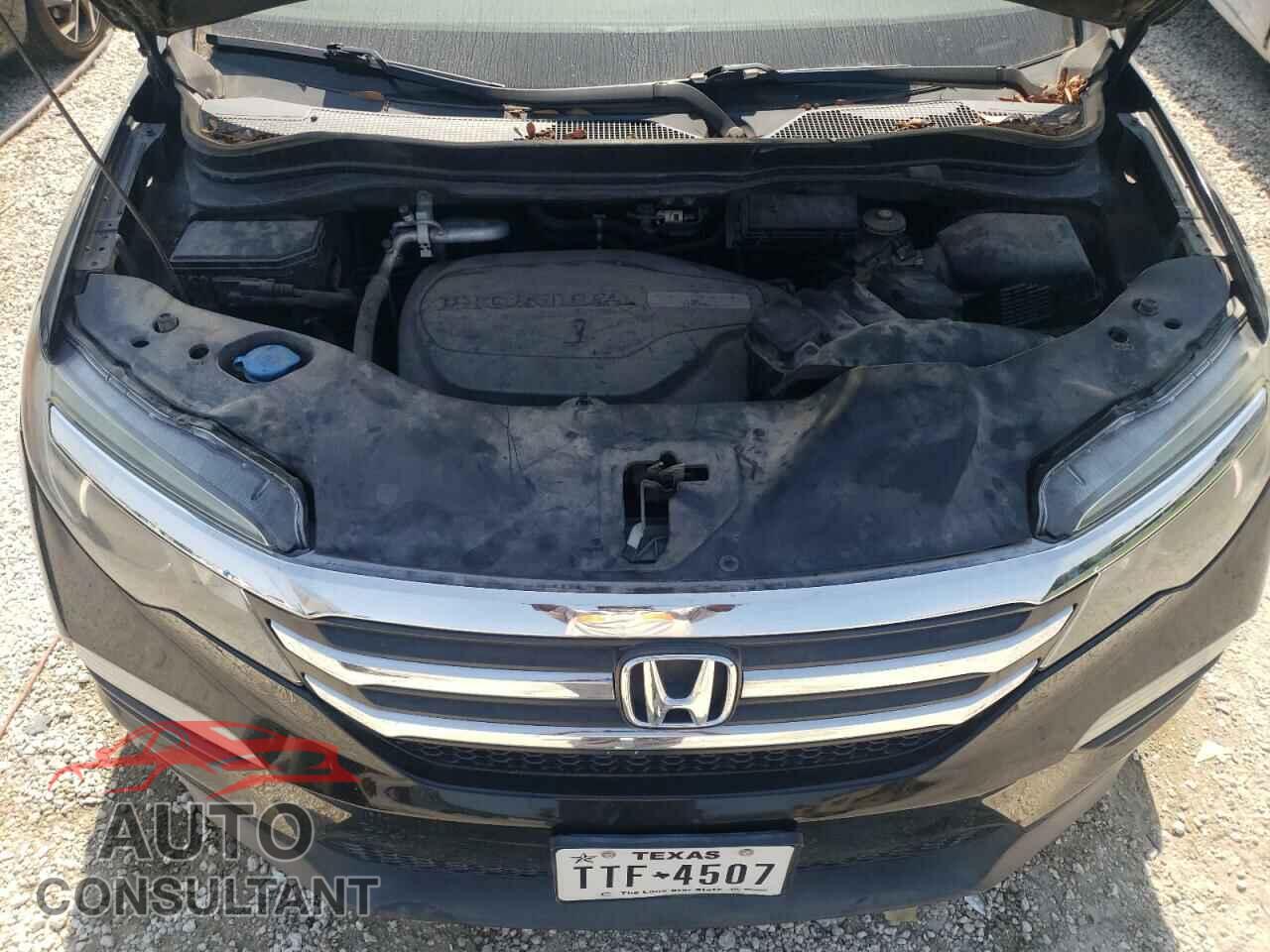 HONDA PILOT 2018 - 5FNYF5H18JB032614