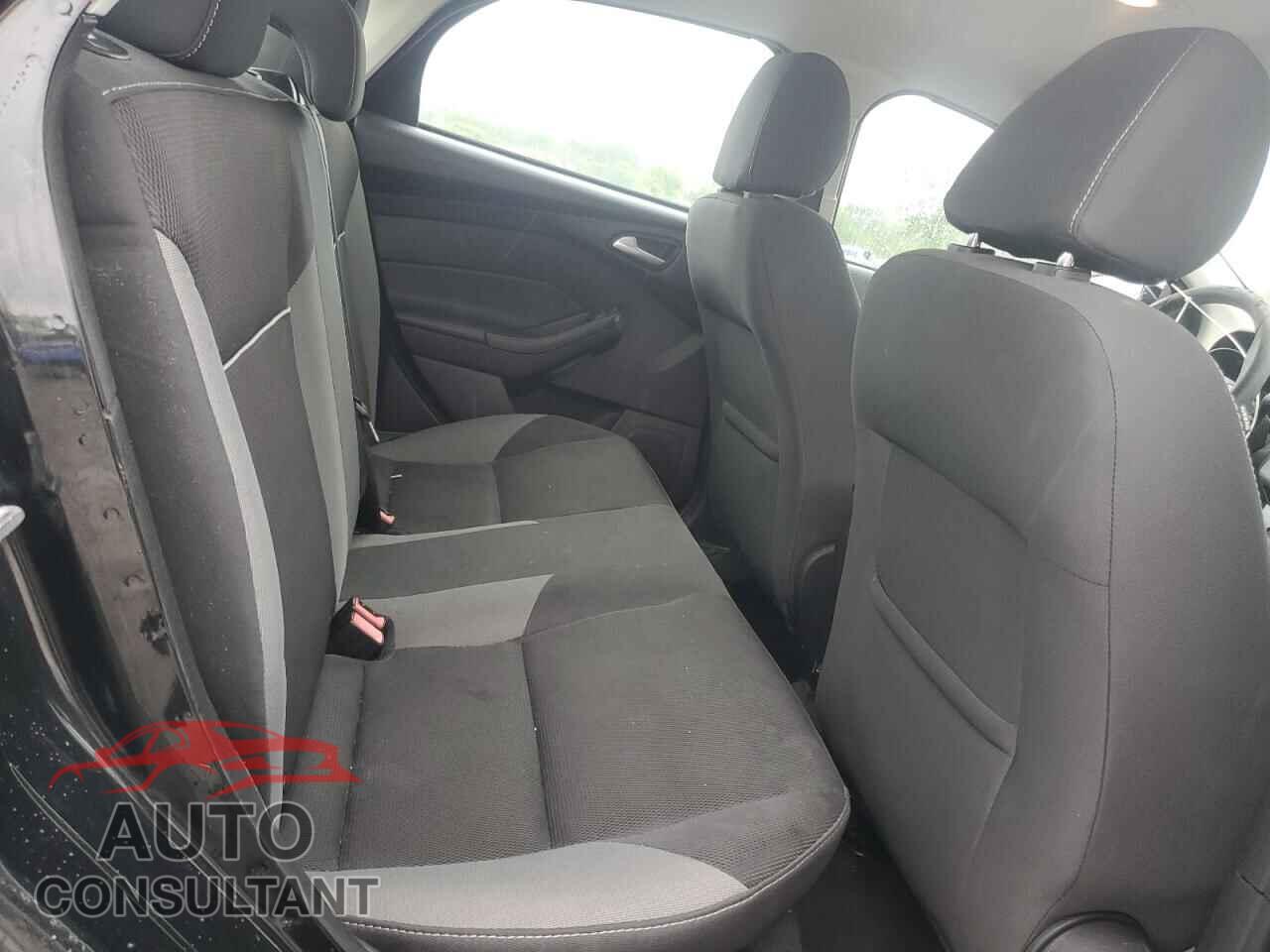 FORD FOCUS 2014 - 1FADP3F20EL445583