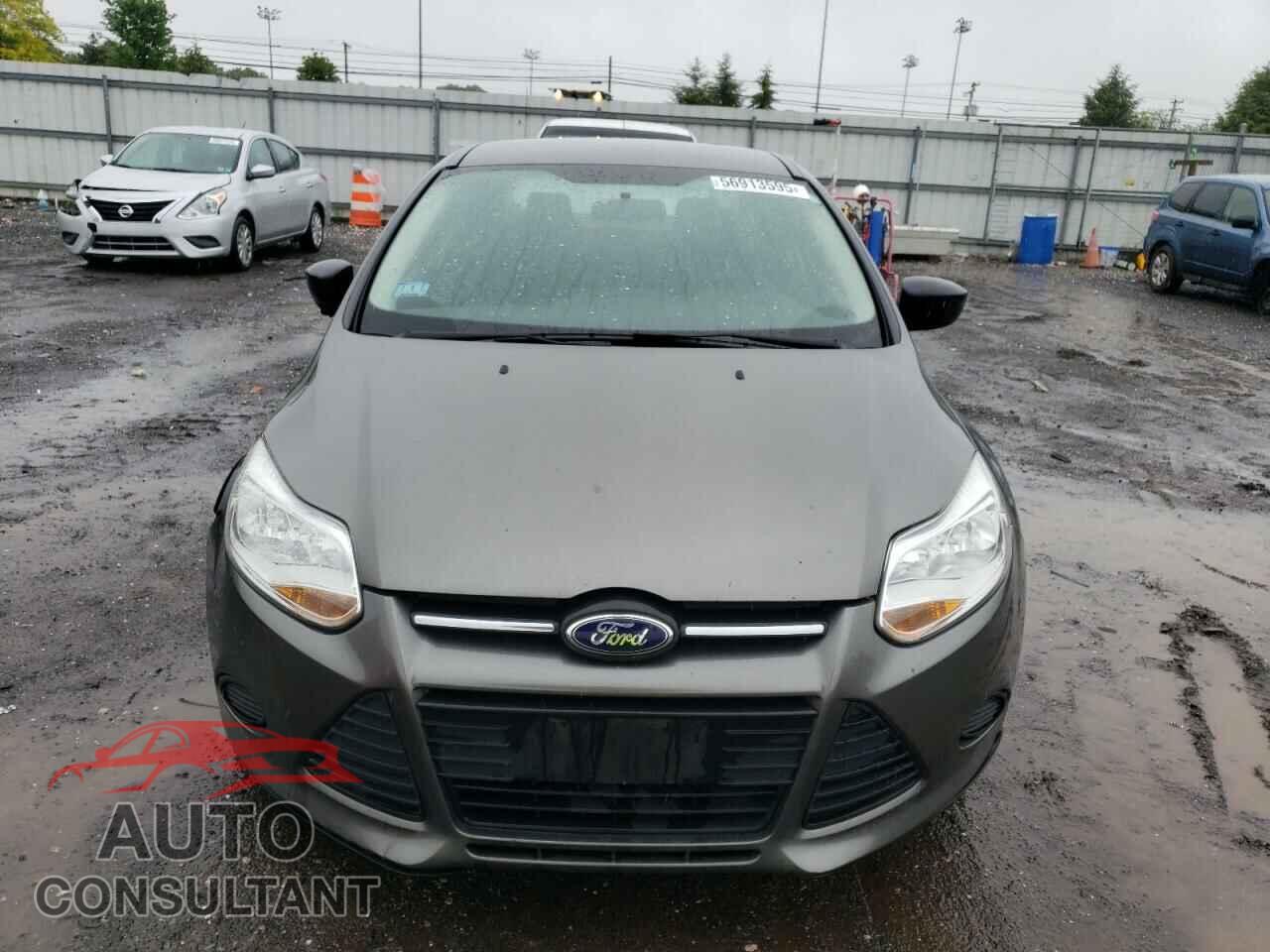 FORD FOCUS 2013 - 1FADP3E20DL173777