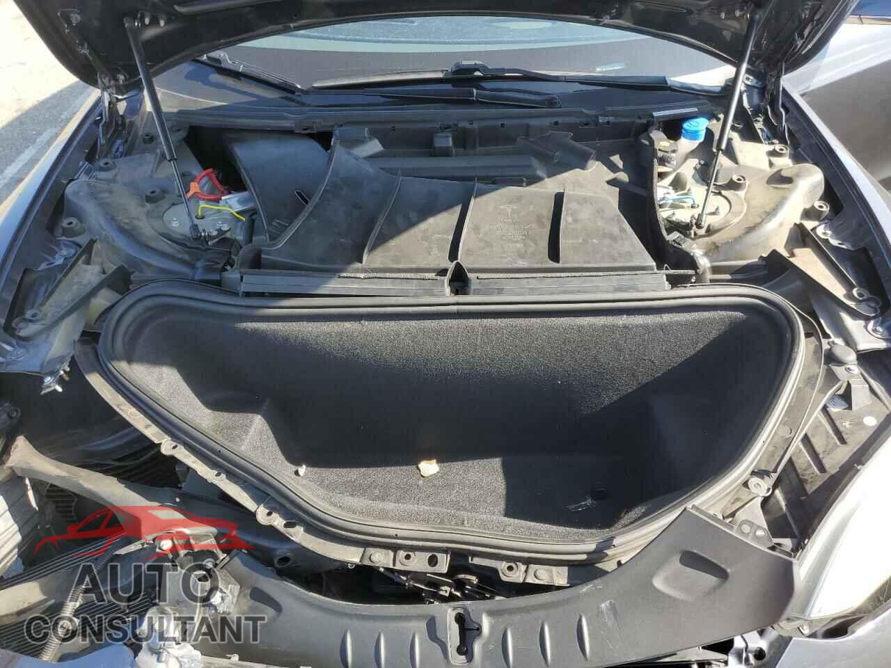 TESLA MODEL S 2018 - 5YJSA1E21JF234804