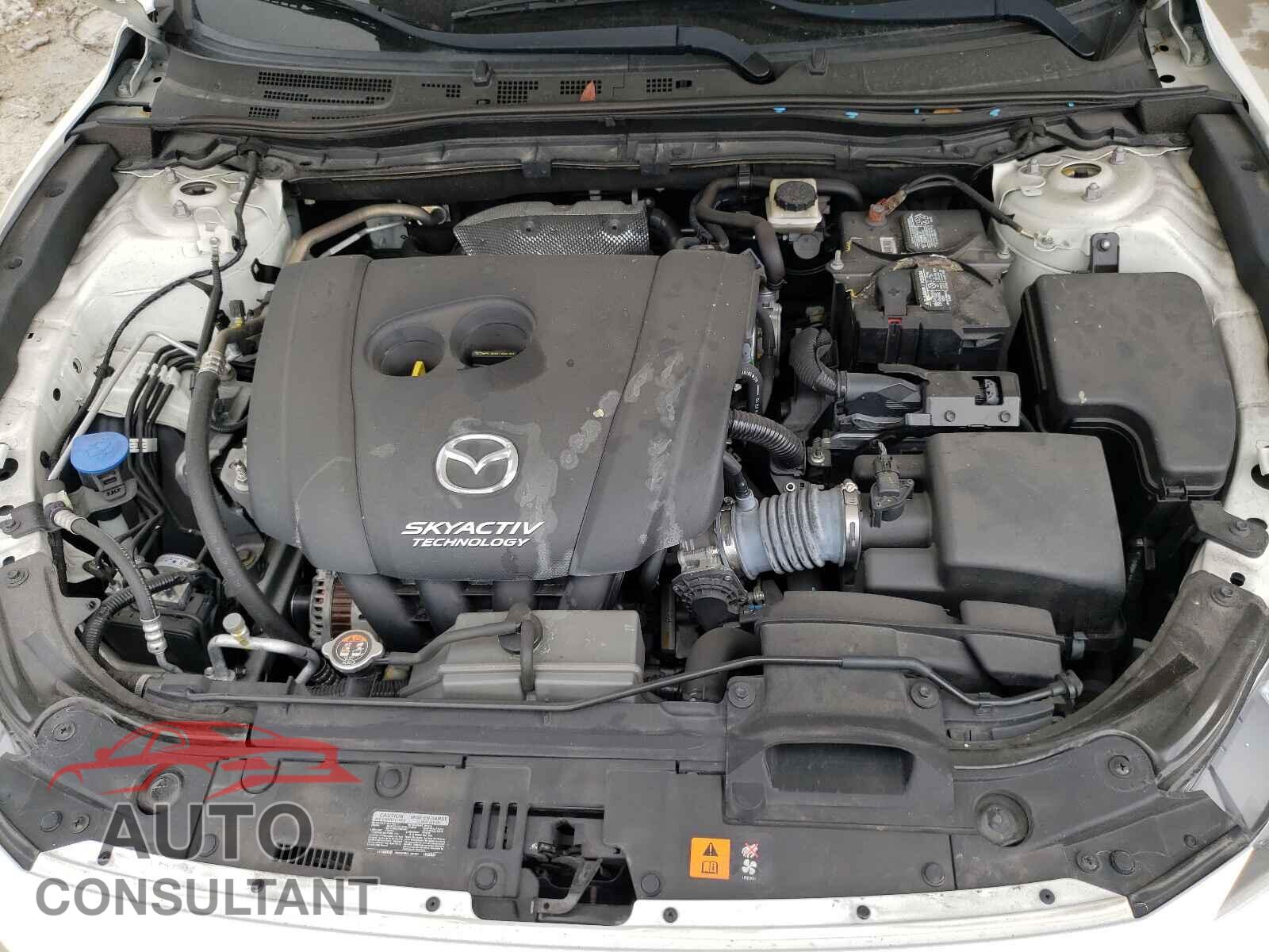 MAZDA 3 2017 - 3MZBN1U7XHM133460