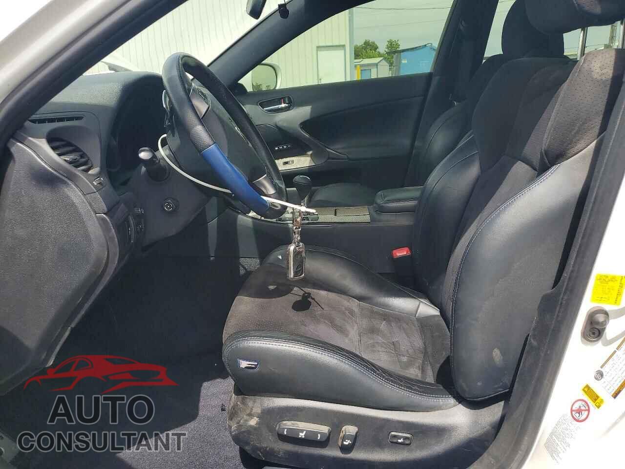 LEXUS IS 2012 - JTHBP5C23C5010218