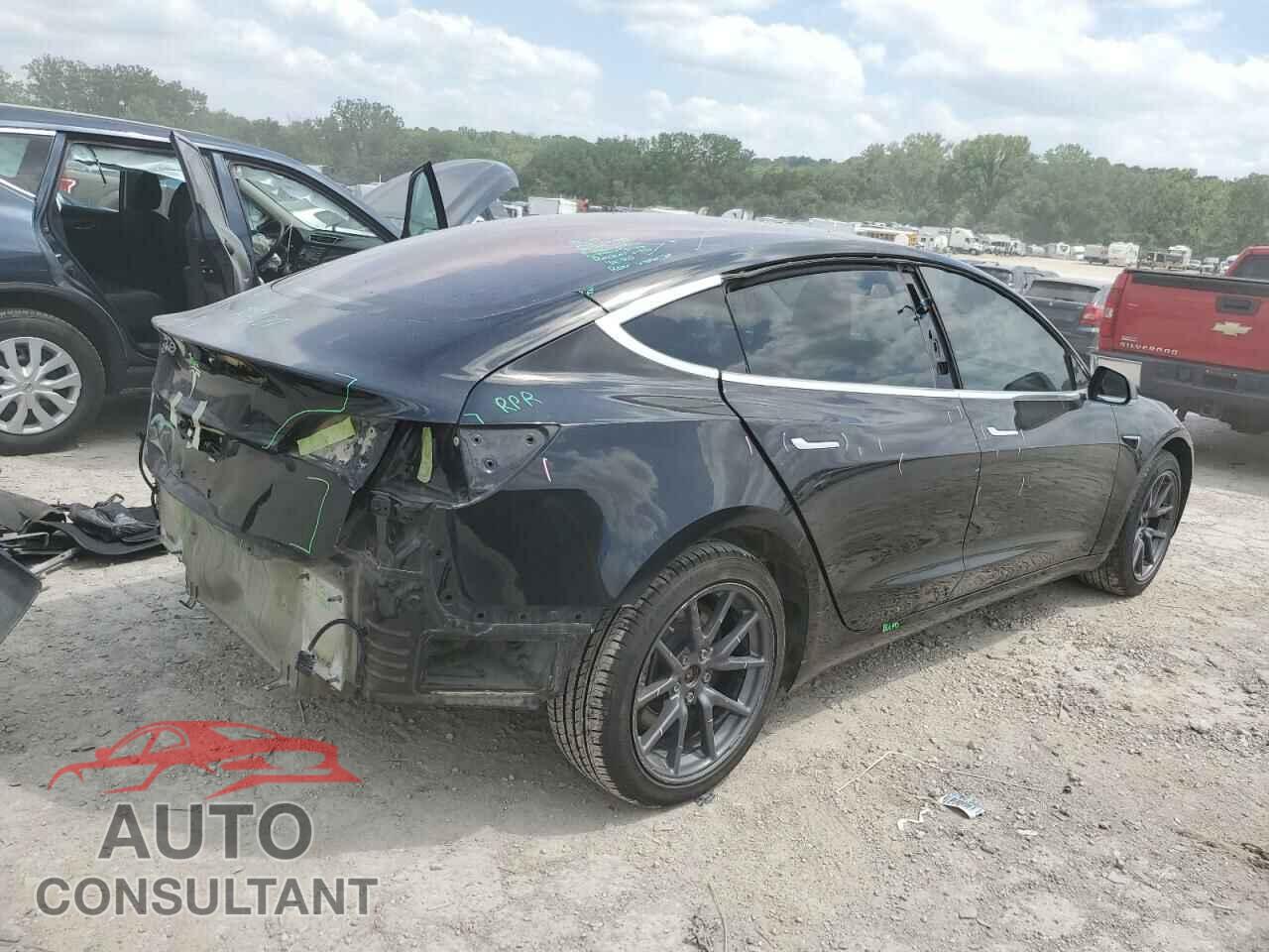 TESLA MODEL 3 2018 - 5YJ3E1EA6JF016177