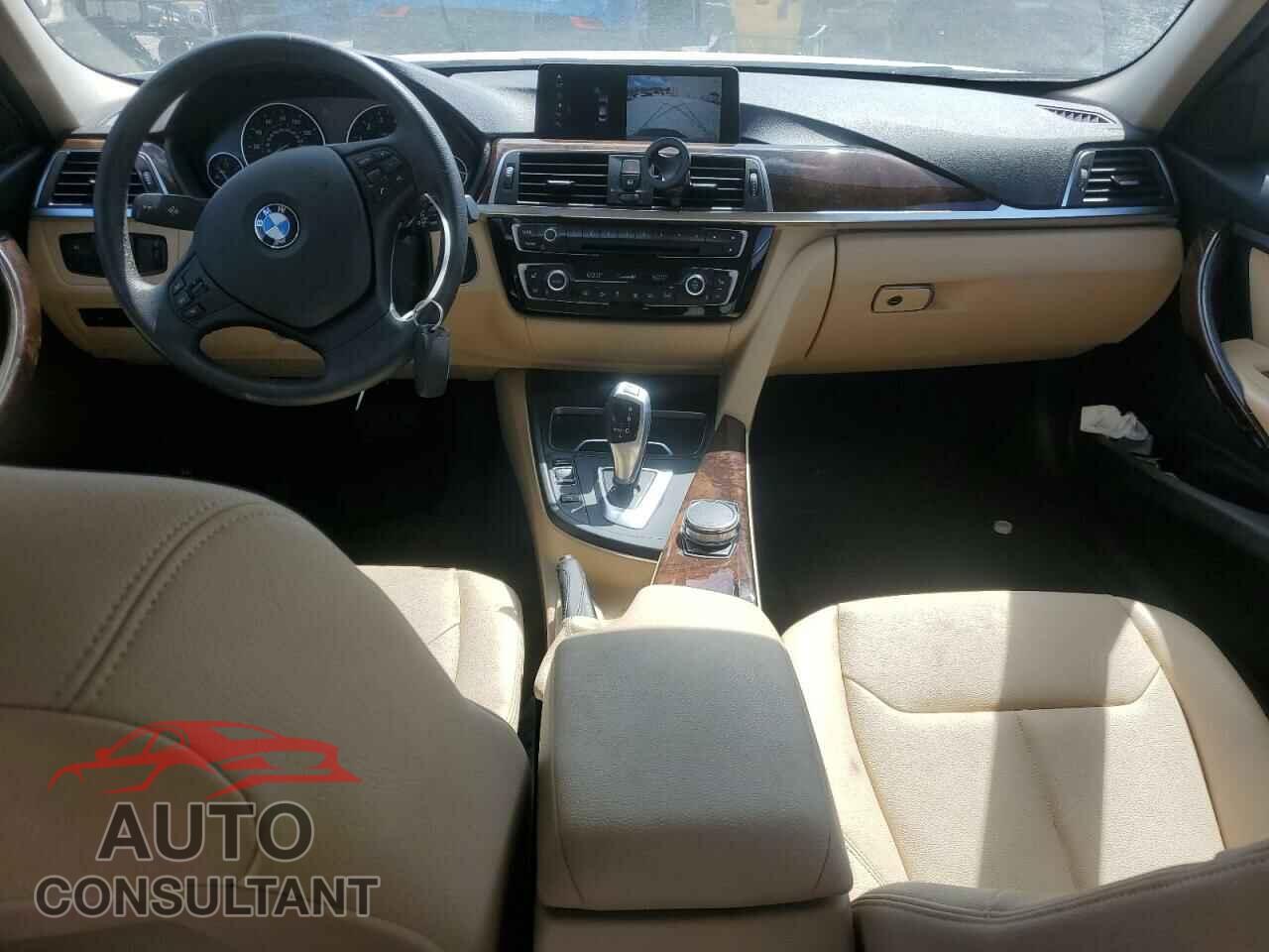 BMW 3 SERIES 2018 - WBA8A3C59JA499740