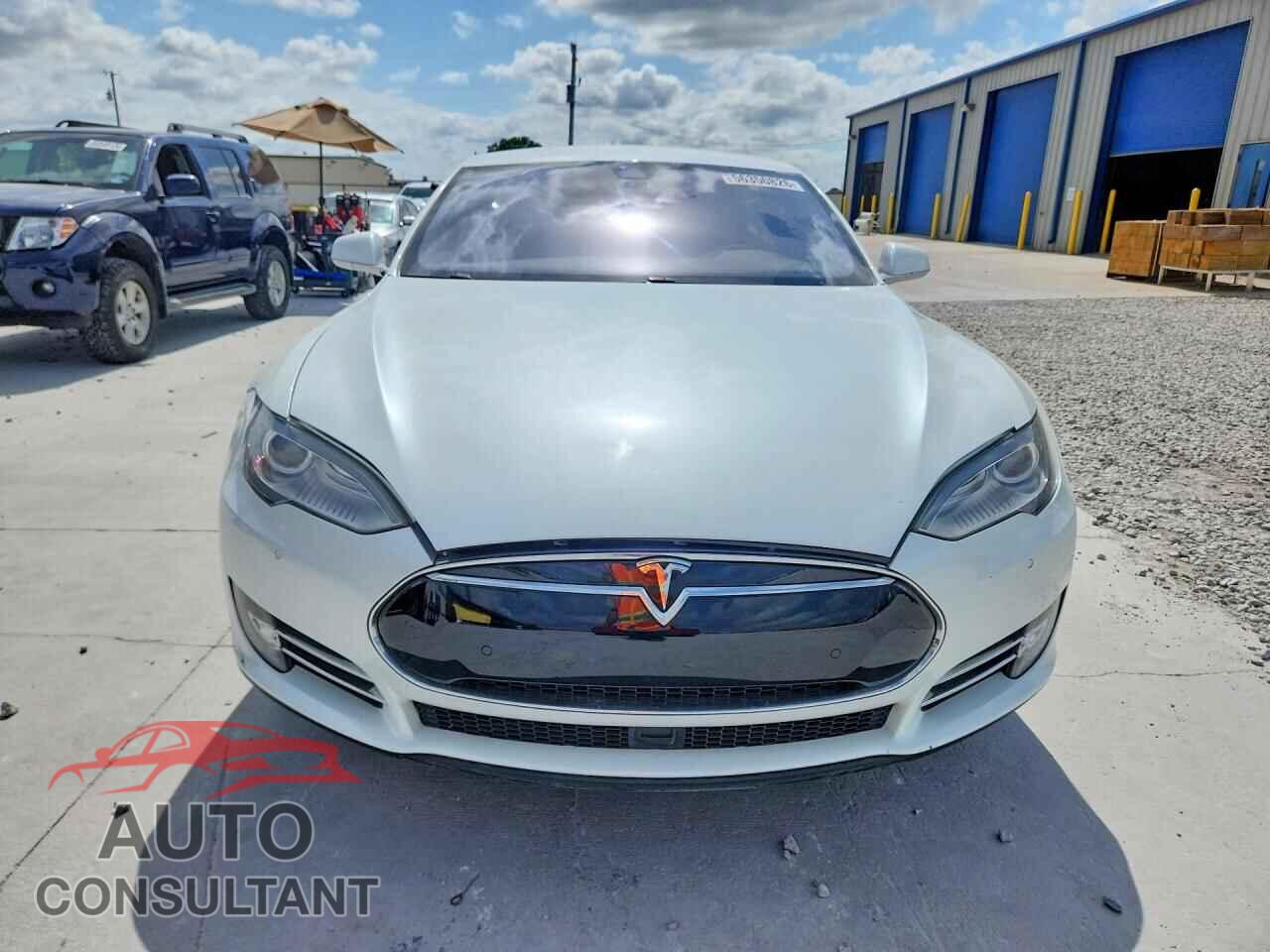 TESLA MODEL S 2014 - 5YJSA1H20EFP67857