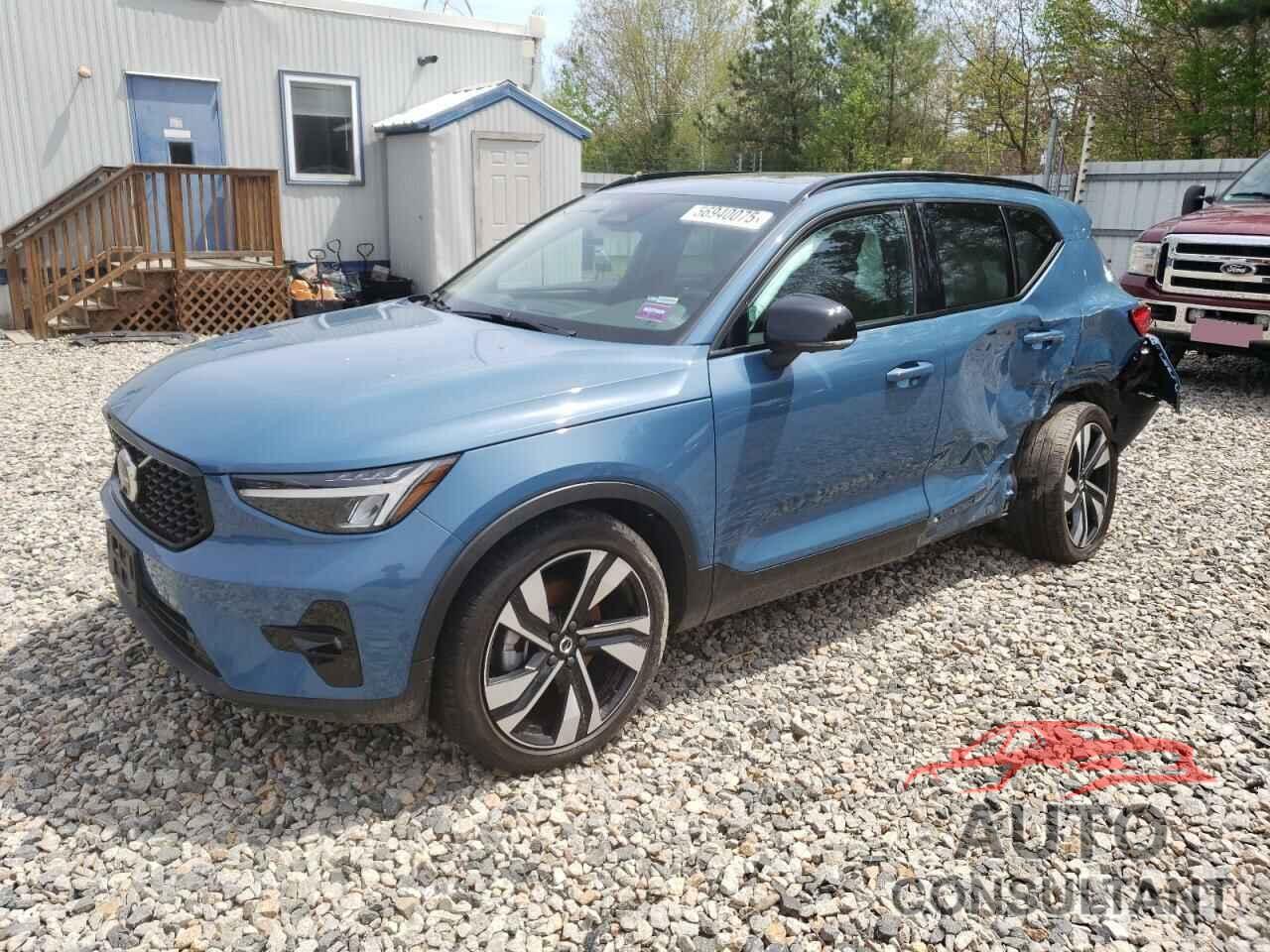 VOLVO XC40 PLUS 2023 - YV4L12UW4P2961894