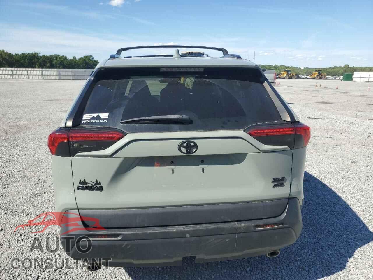TOYOTA RAV4 2021 - 2T3P1RFV2MW178013