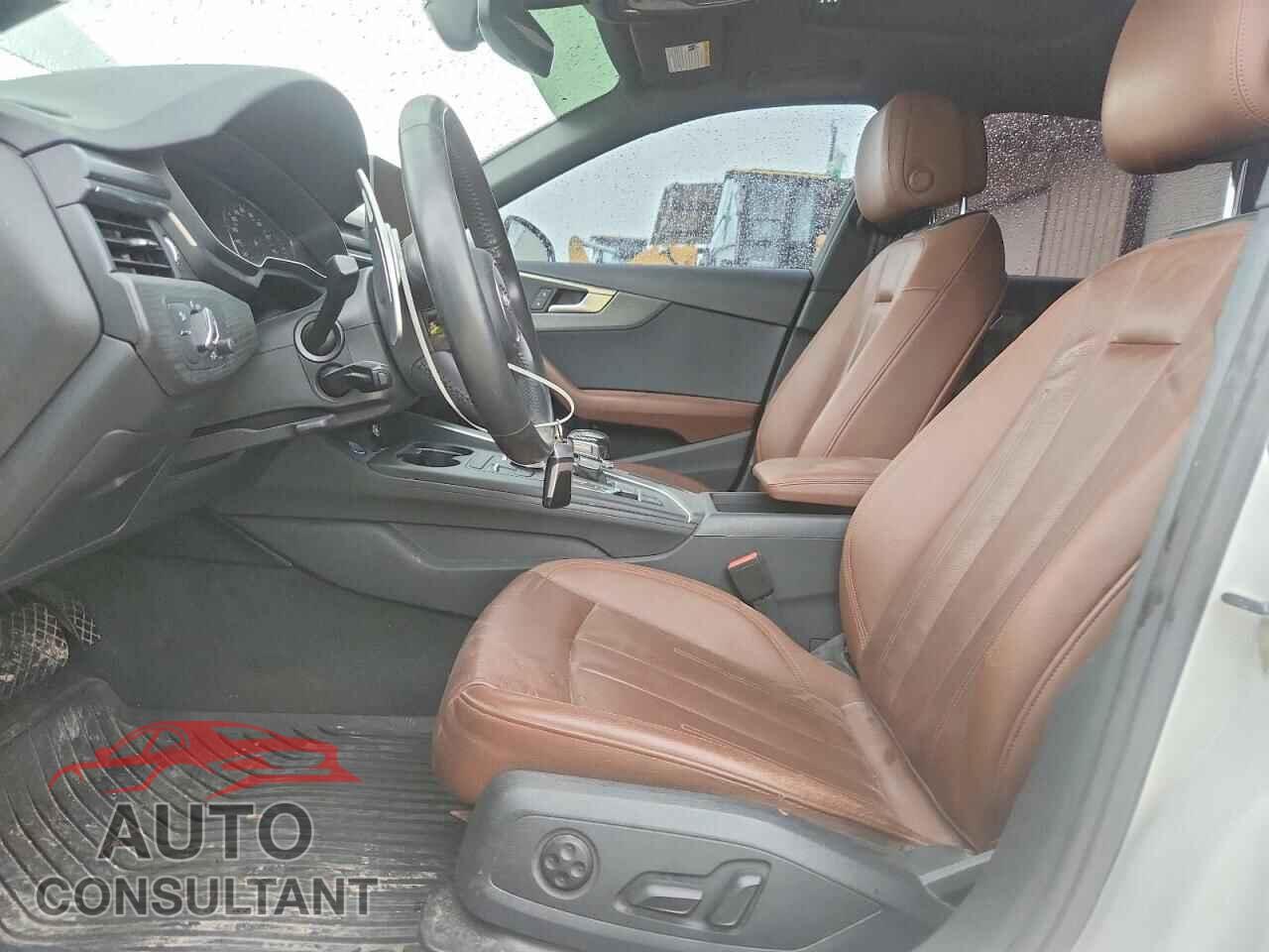 AUDI A4 2019 - WAUGMAF47KA113795