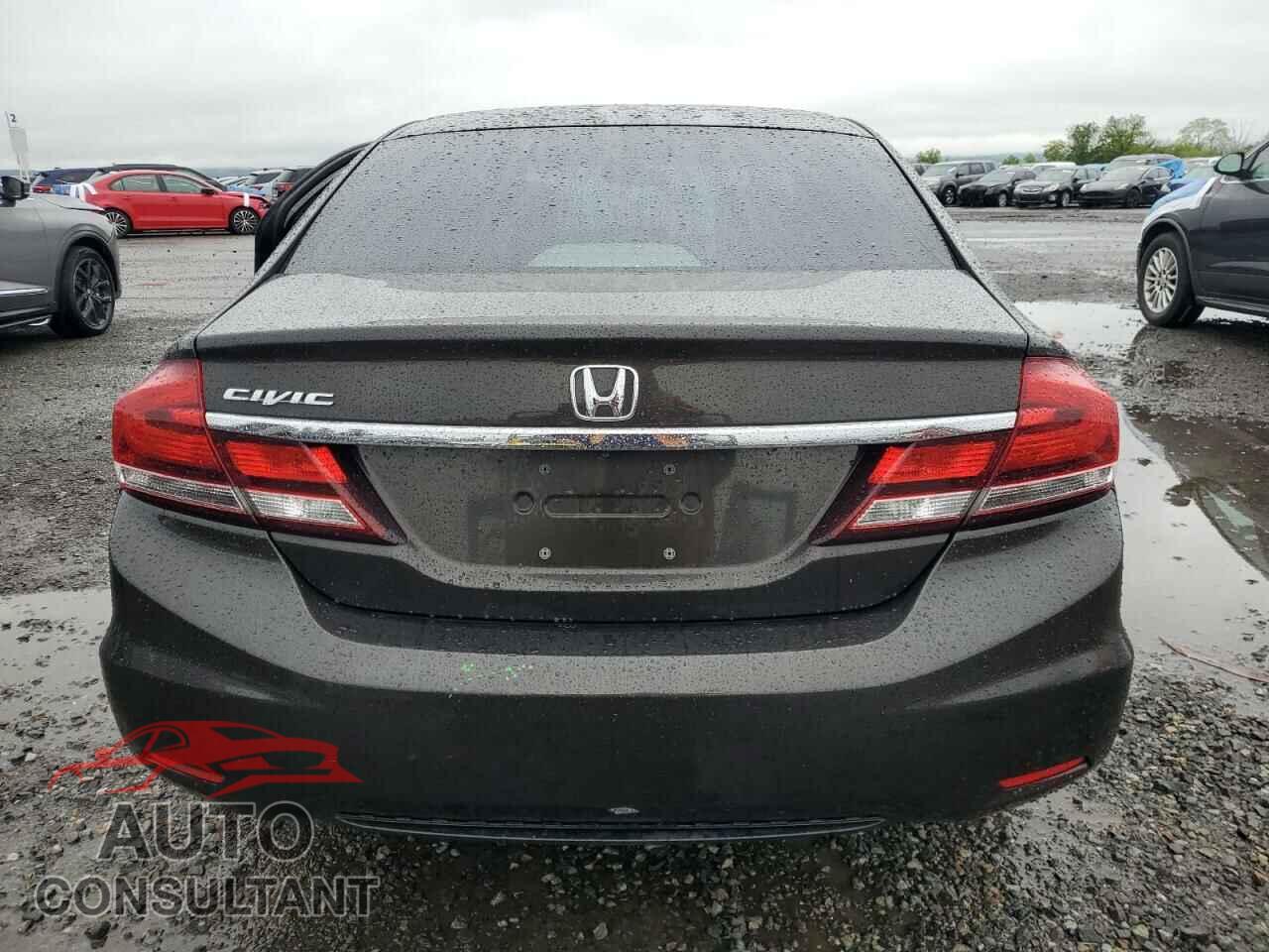 HONDA CIVIC 2013 - 2HGFB2F58DH586839