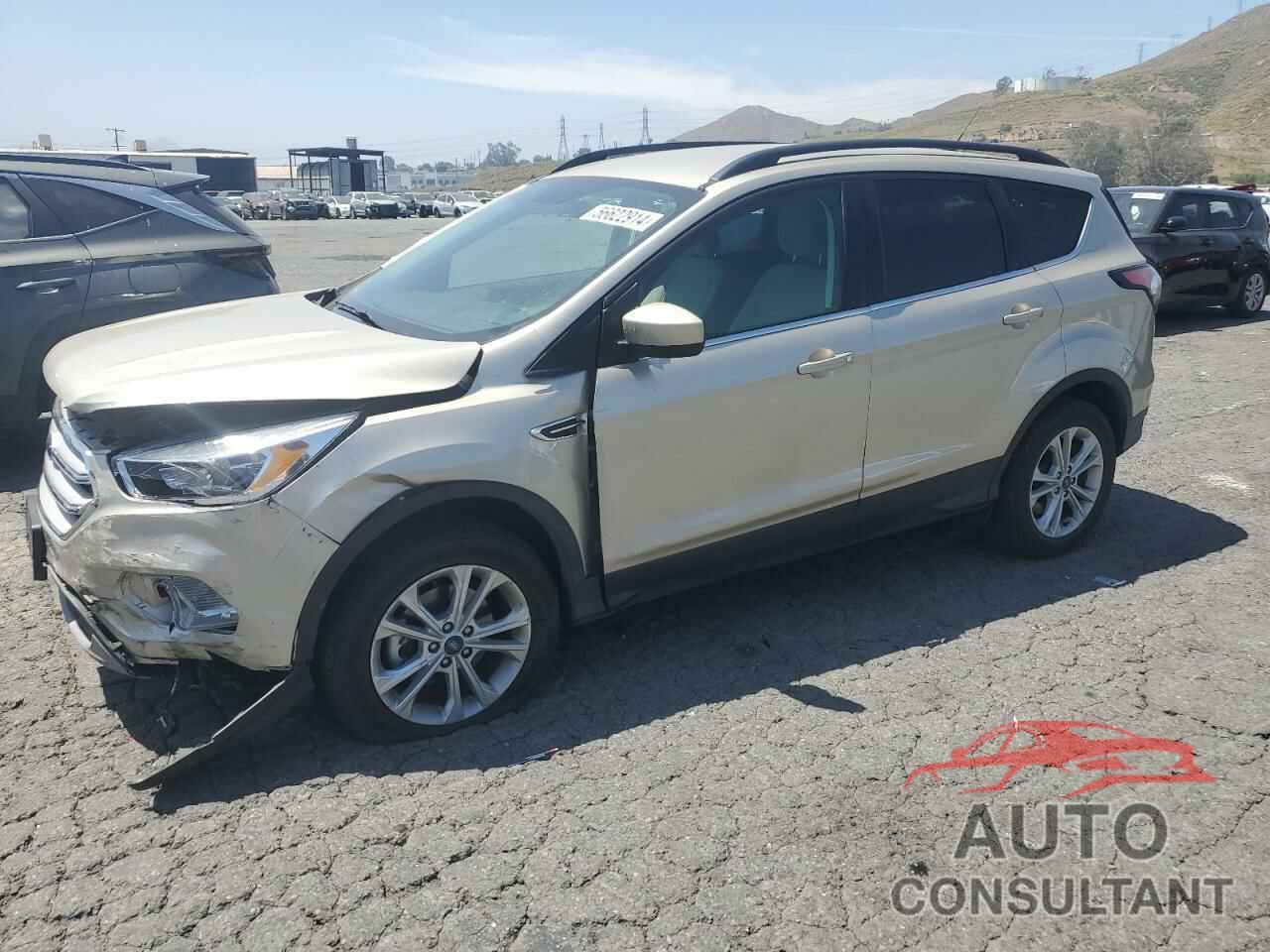 FORD ESCAPE 2018 - 1FMCU0GD7JUC60427