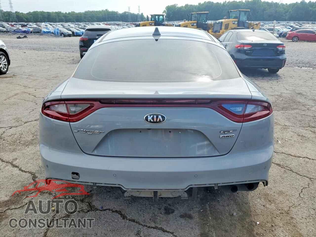 KIA STINGER 2019 - KNAE35LC2K6042473