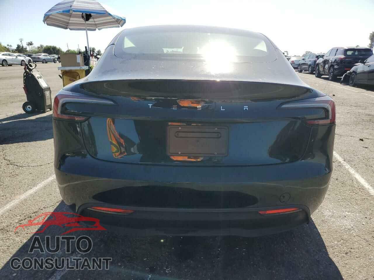 TESLA MODEL 3 2024 - 5YJ3E1EA0RF751880