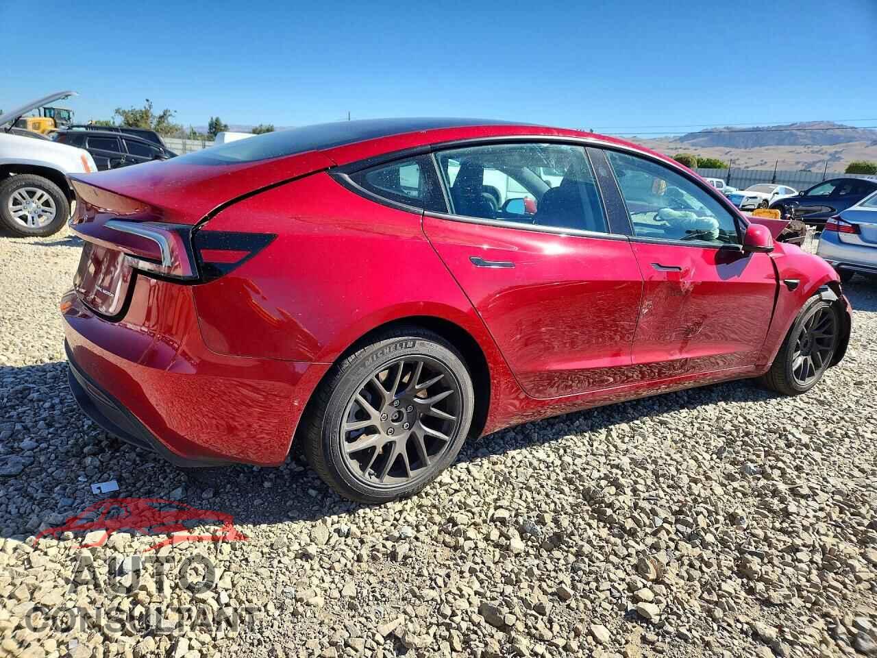 TESLA MODEL 3 2024 - 5YJ3E1EB7RF769852