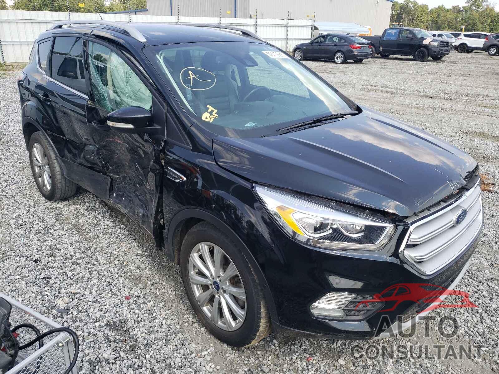 FORD ESCAPE 2017 - 1FMCU0J93HUA48462