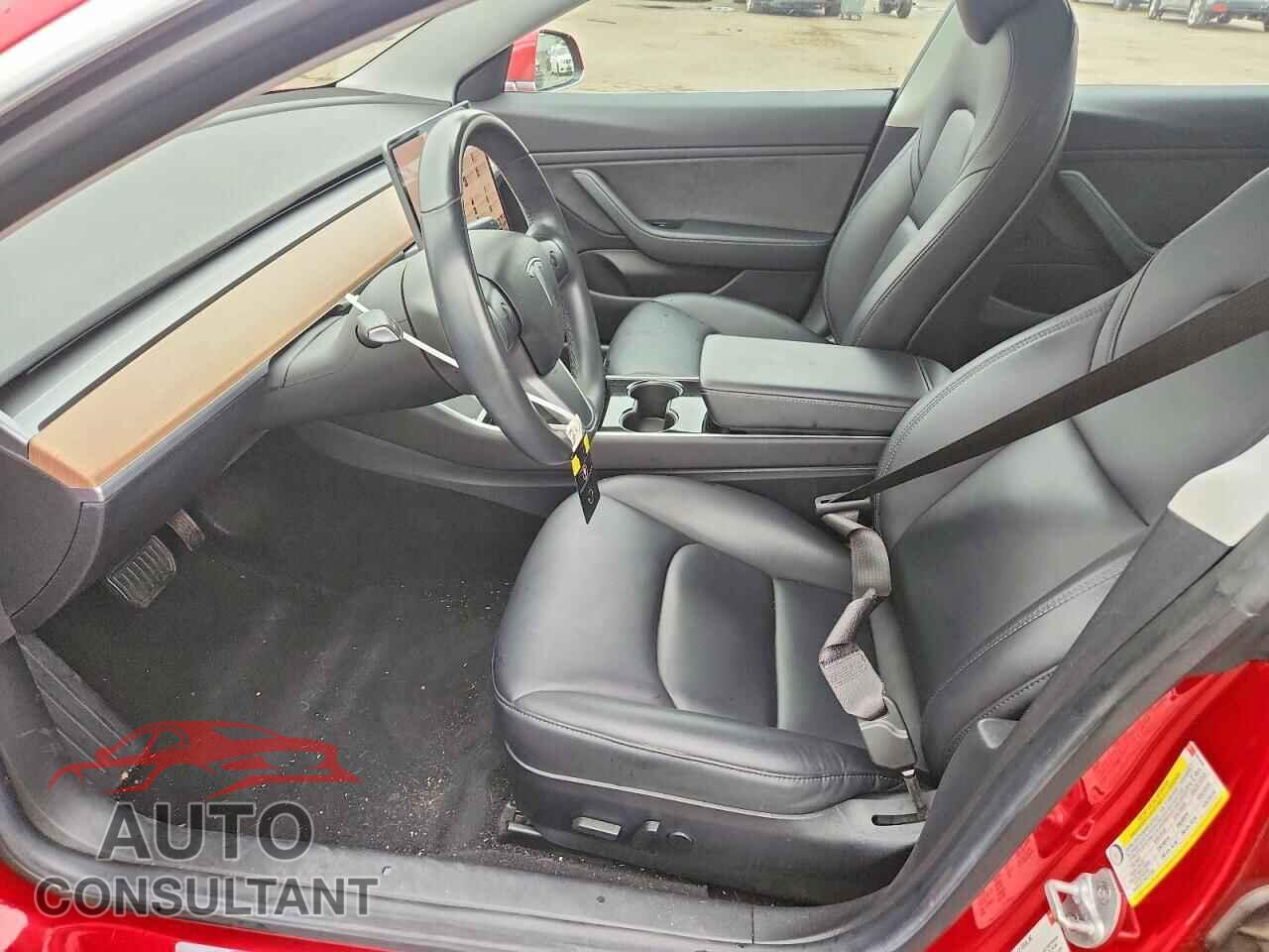 TESLA MODEL 3 2018 - 5YJ3E1EB7JF065400