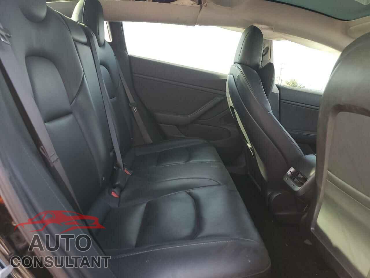 TESLA MODEL 3 2018 - 5YJ3E1EA1JF122679