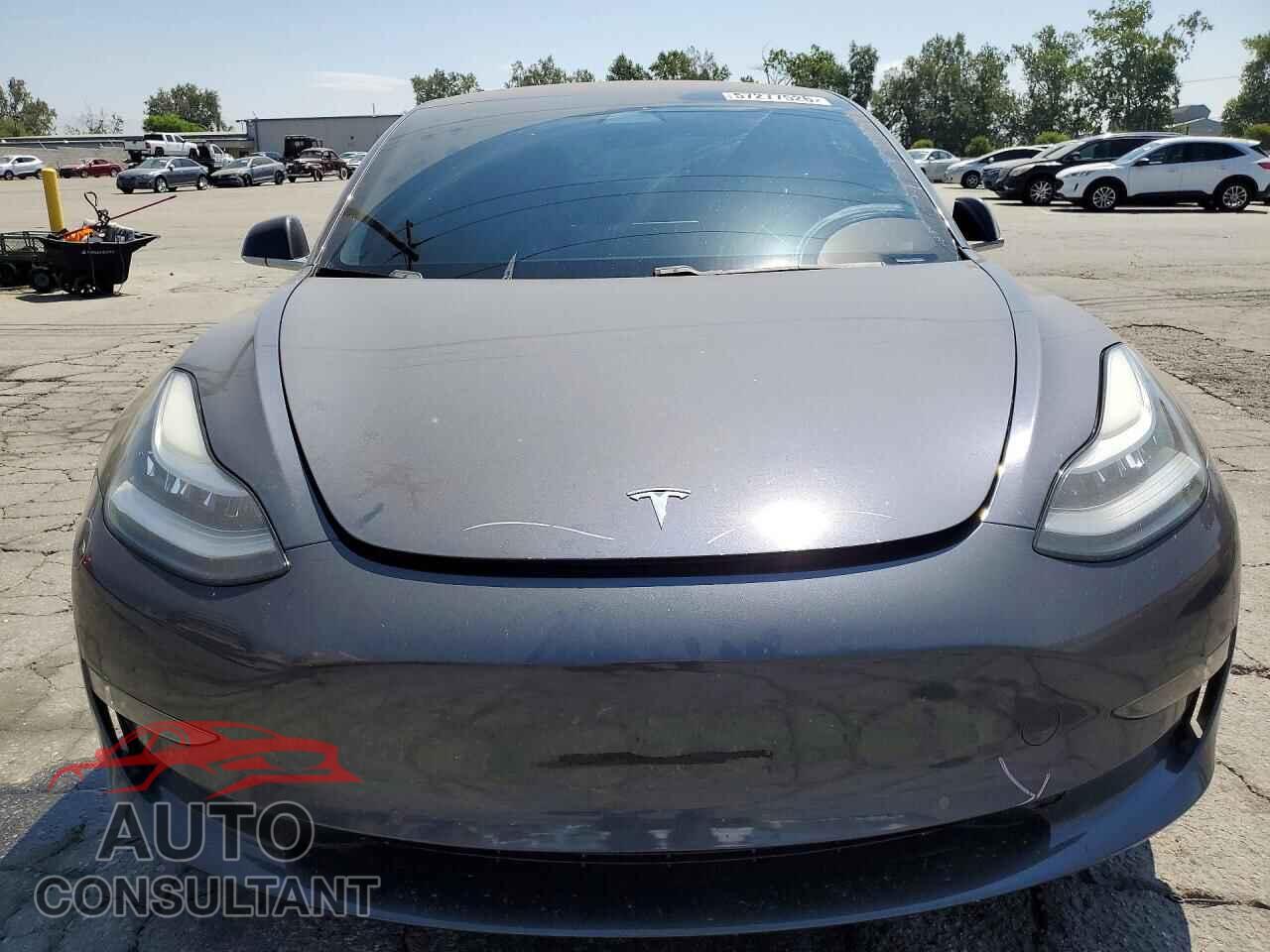 TESLA MODEL 3 2018 - 5YJ3E1EA5JF017725