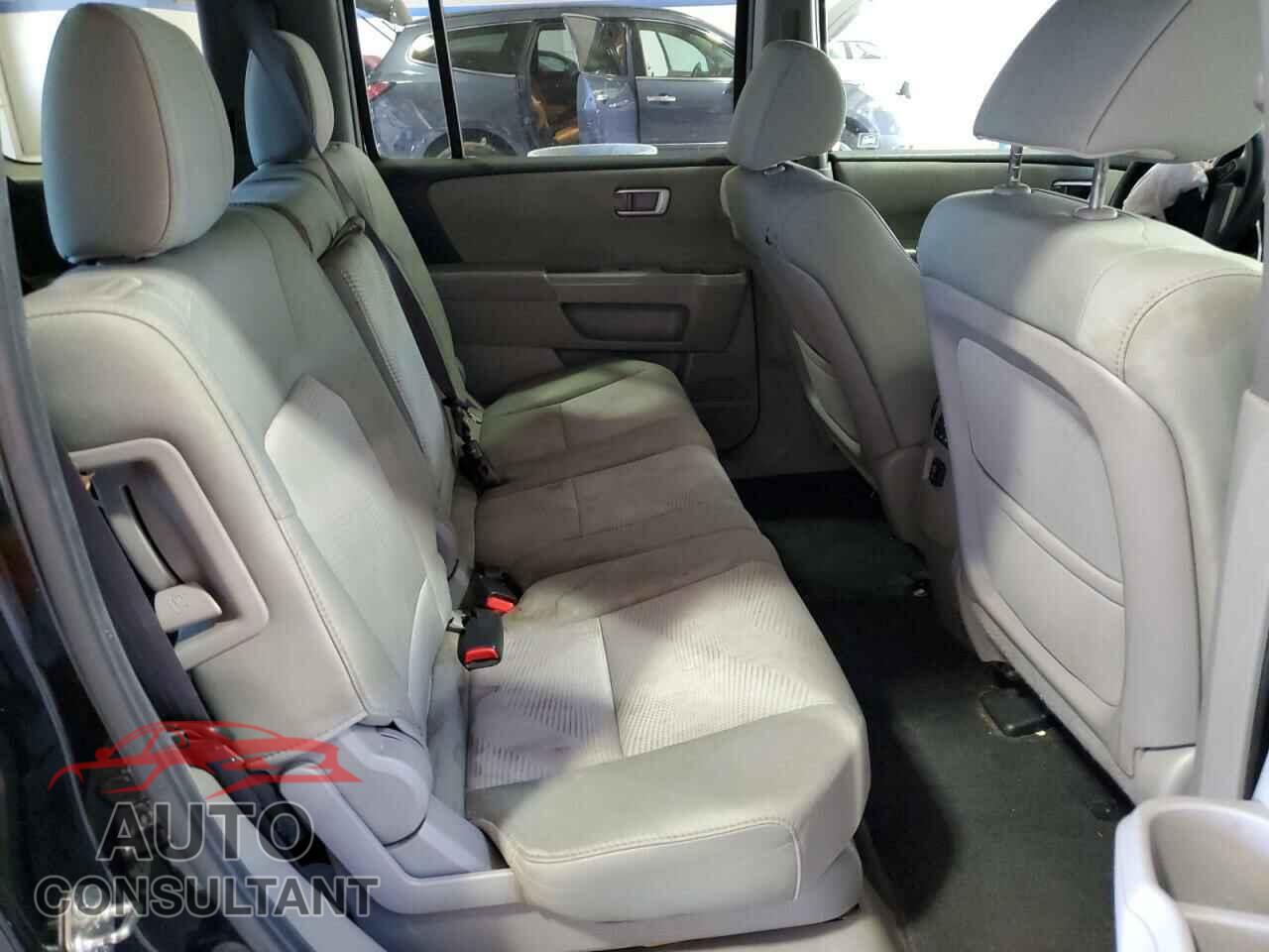 HONDA PILOT 2012 - 5FNYF4H26CB070140