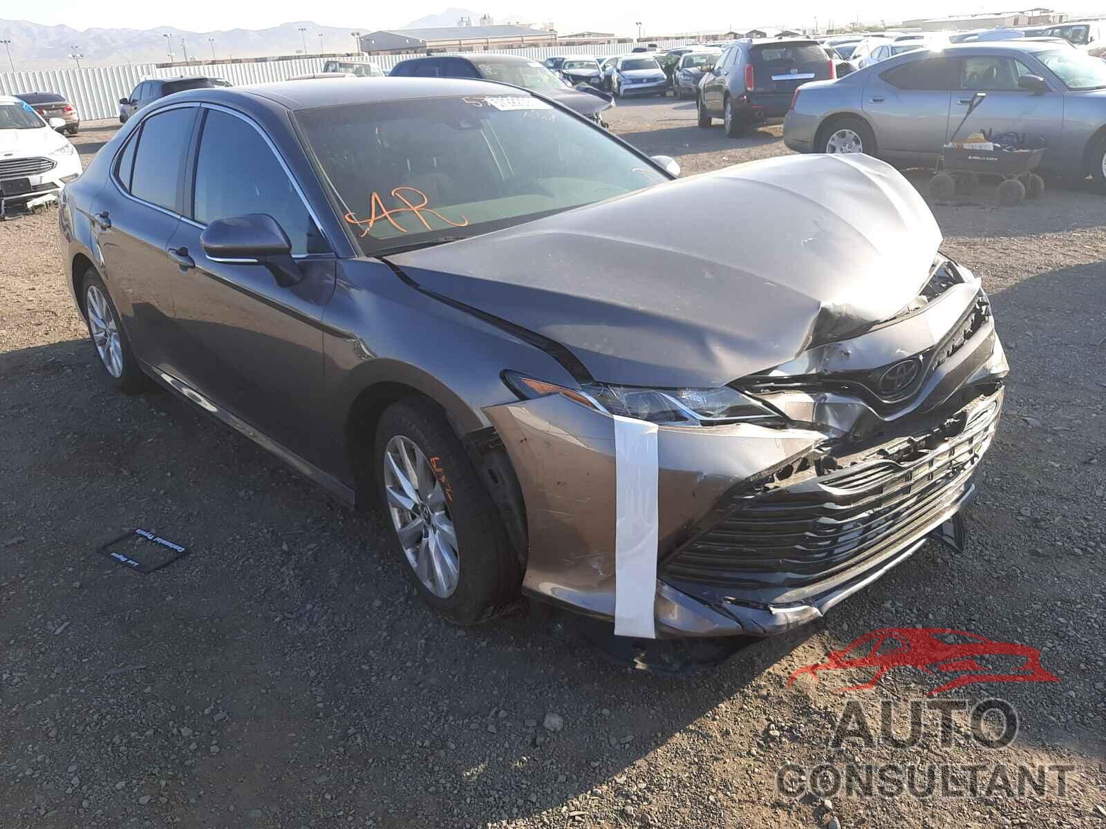 TOYOTA CAMRY 2018 - 4T1B11HK9JU521712
