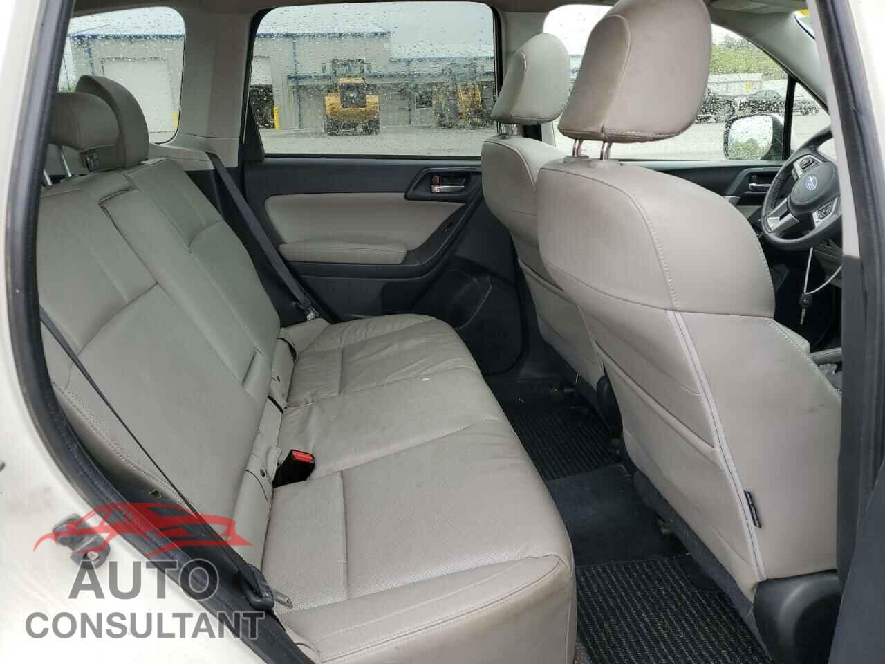 SUBARU FORESTER 2017 - JF2SJAJC4HH505137