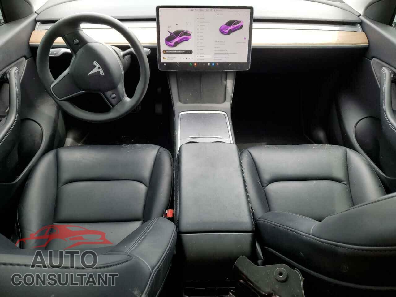 TESLA MODEL Y 2021 - 5YJYGDEE4MF138769