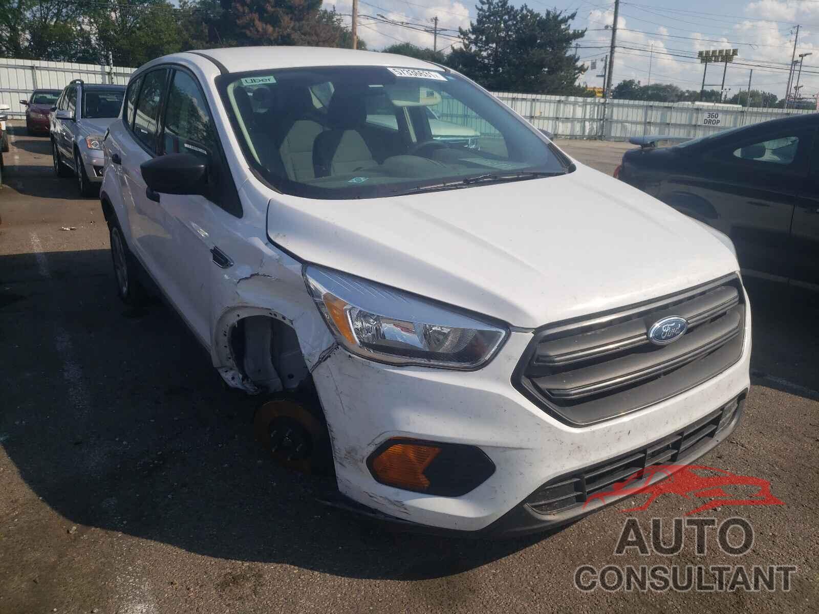 FORD ESCAPE 2017 - 1FMCU0F70HUC62879