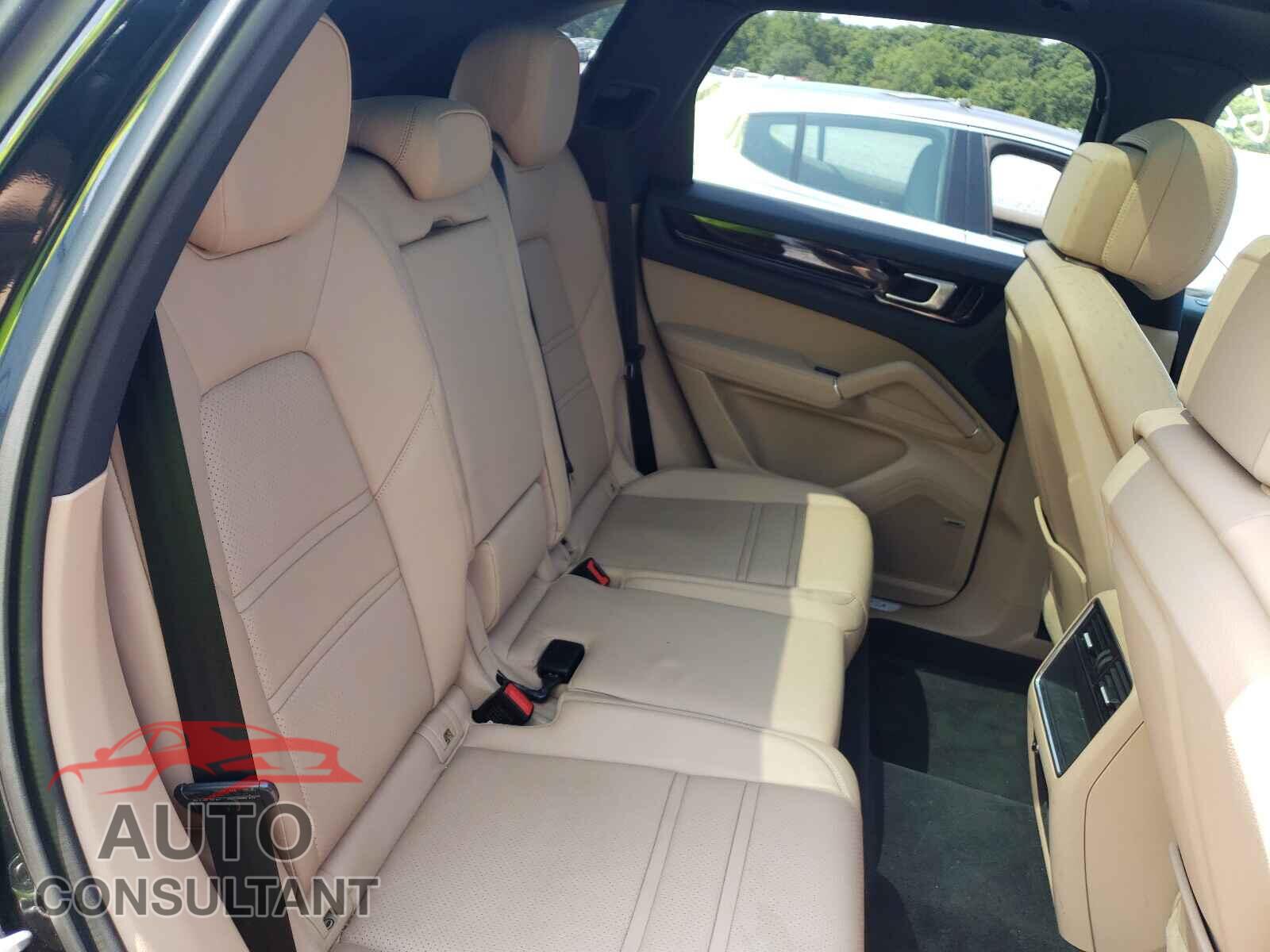 PORSCHE CAYENNE 2019 - WP1AA2AY3KDA01221