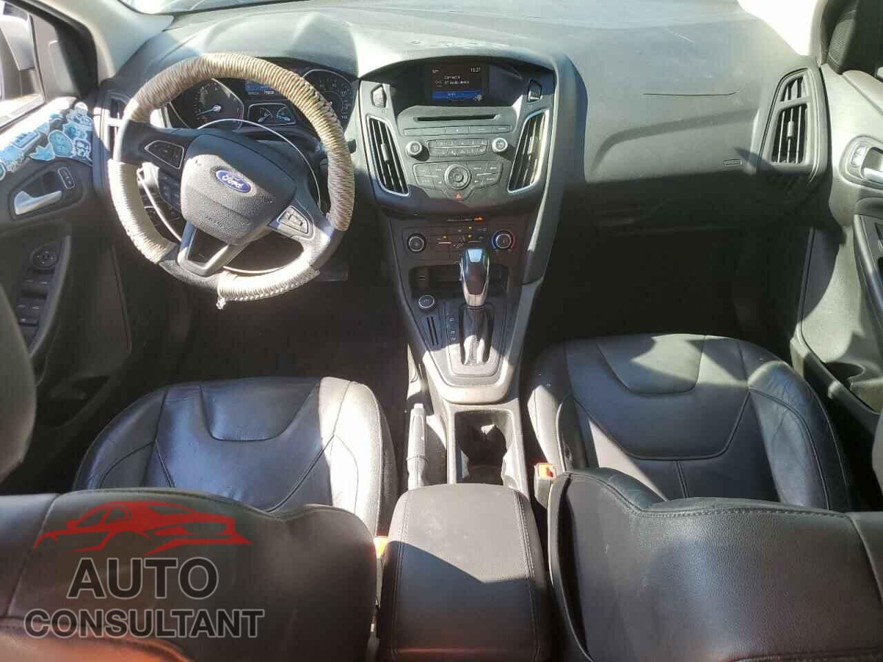 FORD FOCUS 2015 - 1FADP3F25FL283595