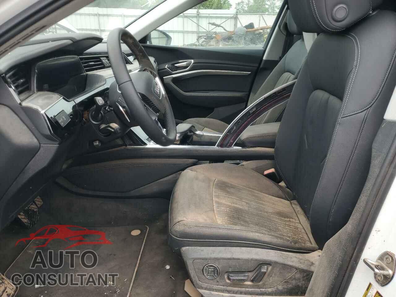 AUDI E-TRON 2021 - WA1AAAGE2MB037094