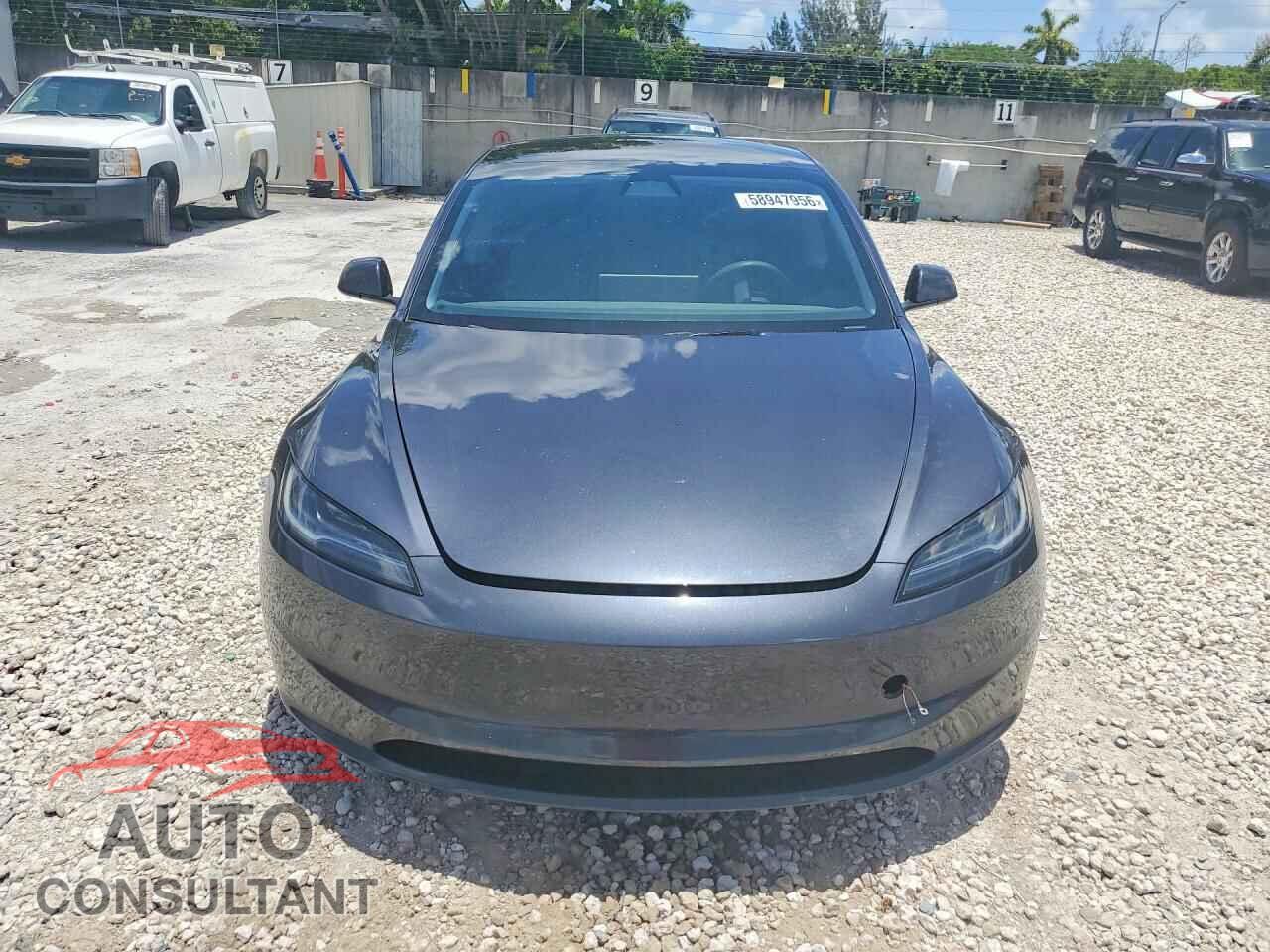 TESLA MODEL 3 2025 - 5YJ3E1EA4SF902306