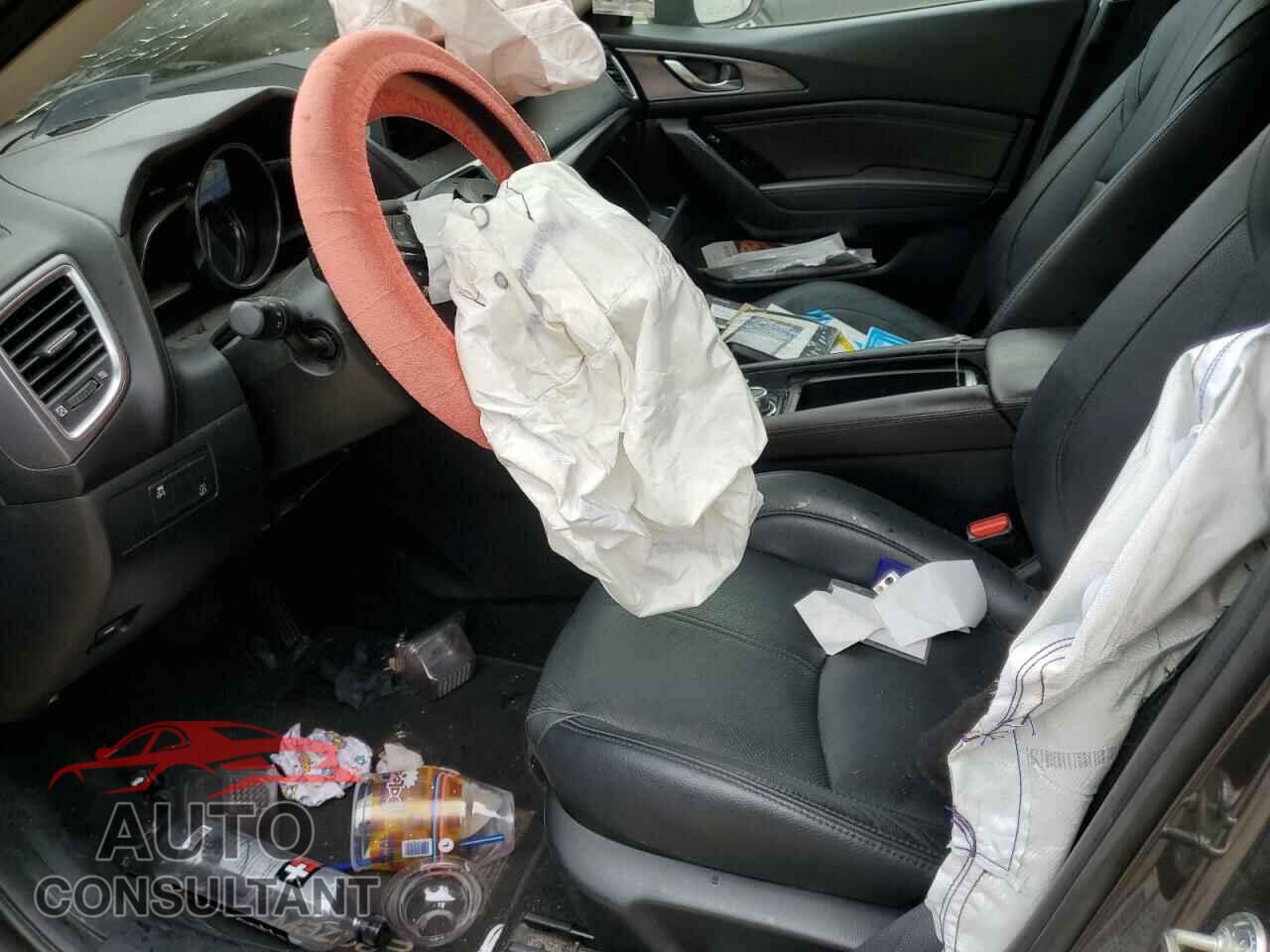 MAZDA 3 2017 - 3MZBN1W38HM151921