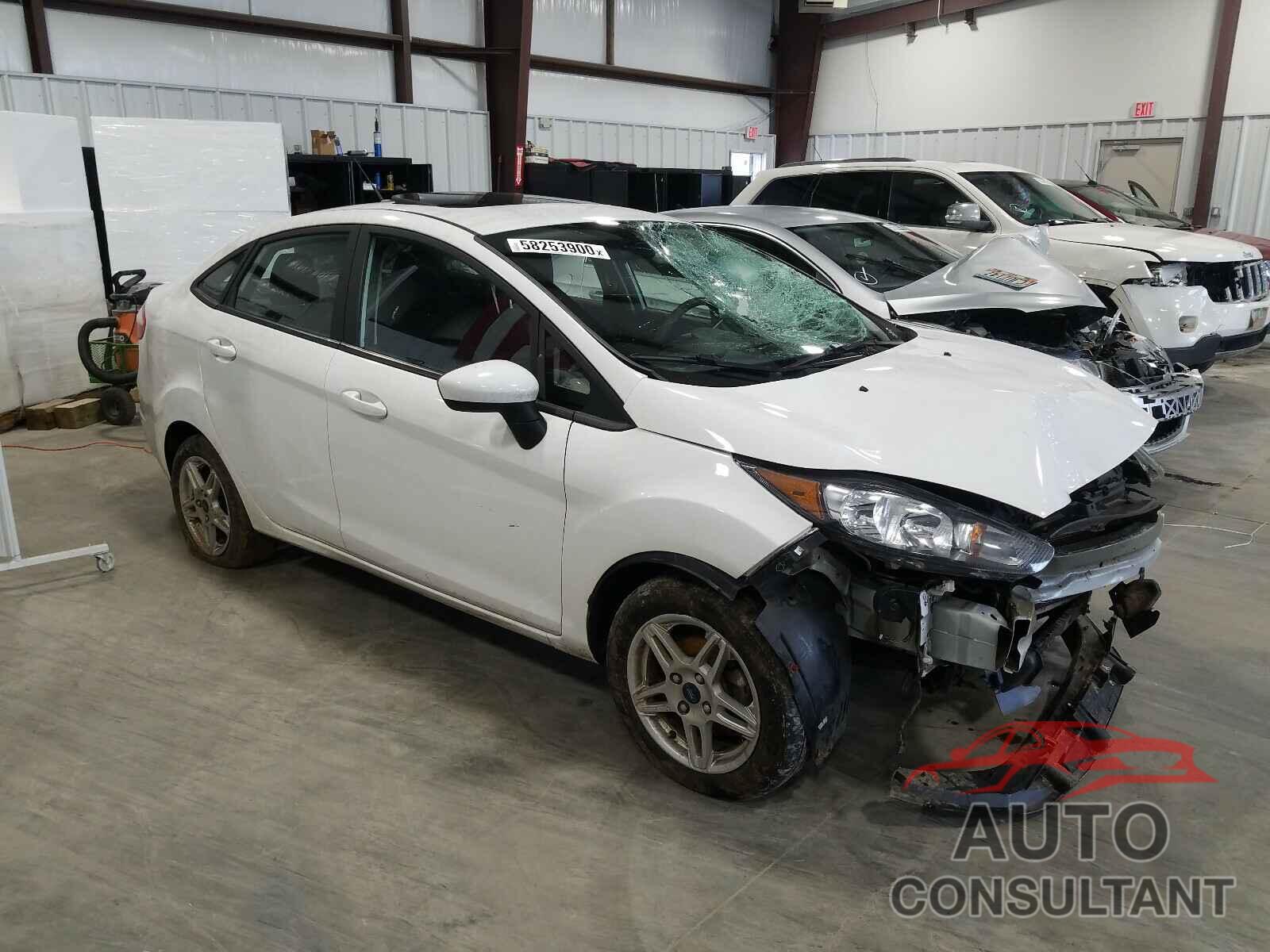 FORD FIESTA 2018 - 3FADP4BJ7JM144868