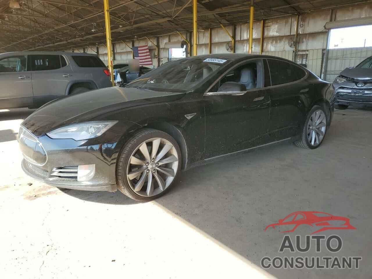 TESLA MODEL S 2015 - 5YJSA1H2XFF084016