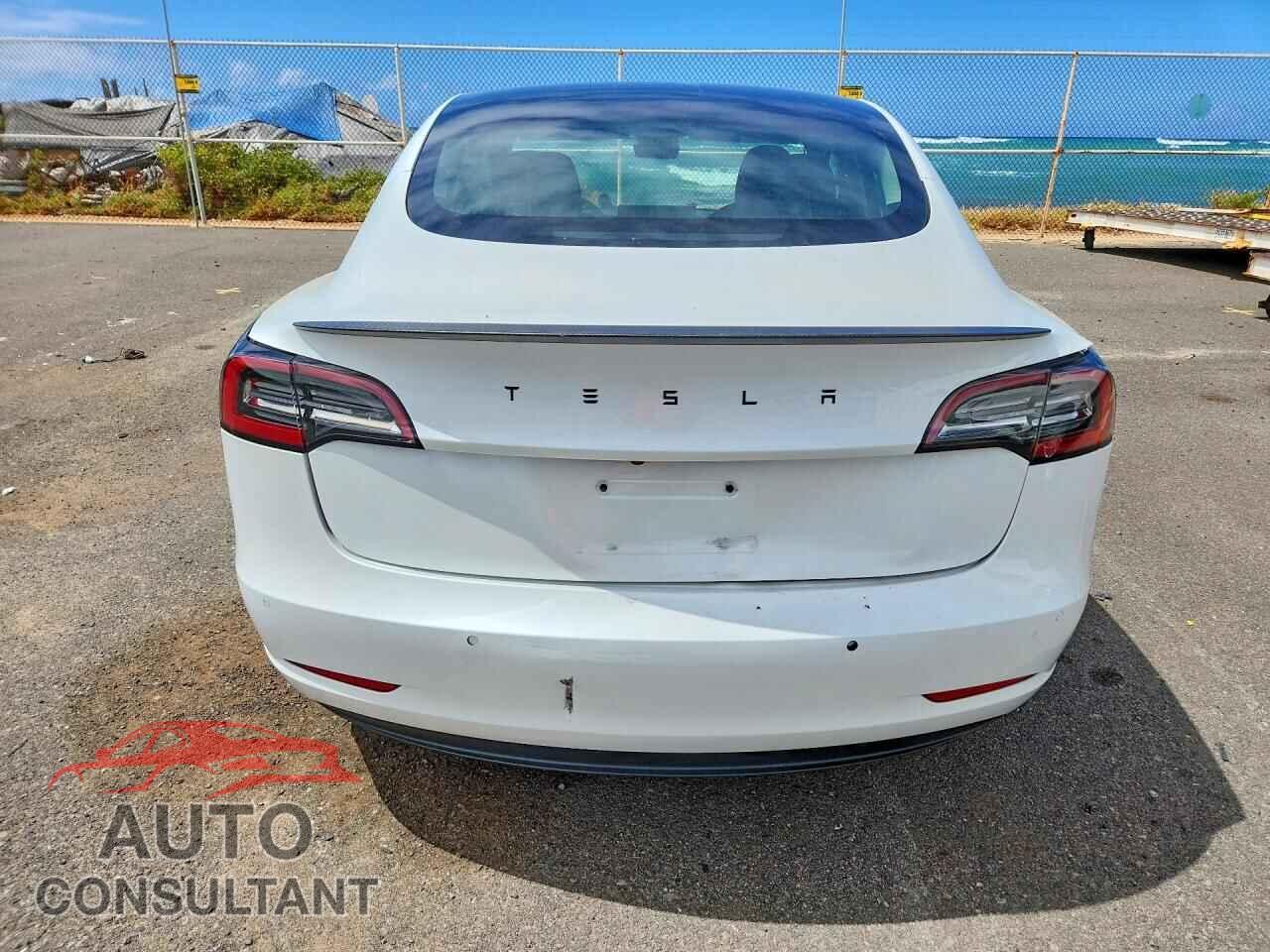 TESLA MODEL 3 2021 - 5YJ3E1EA1MF851480