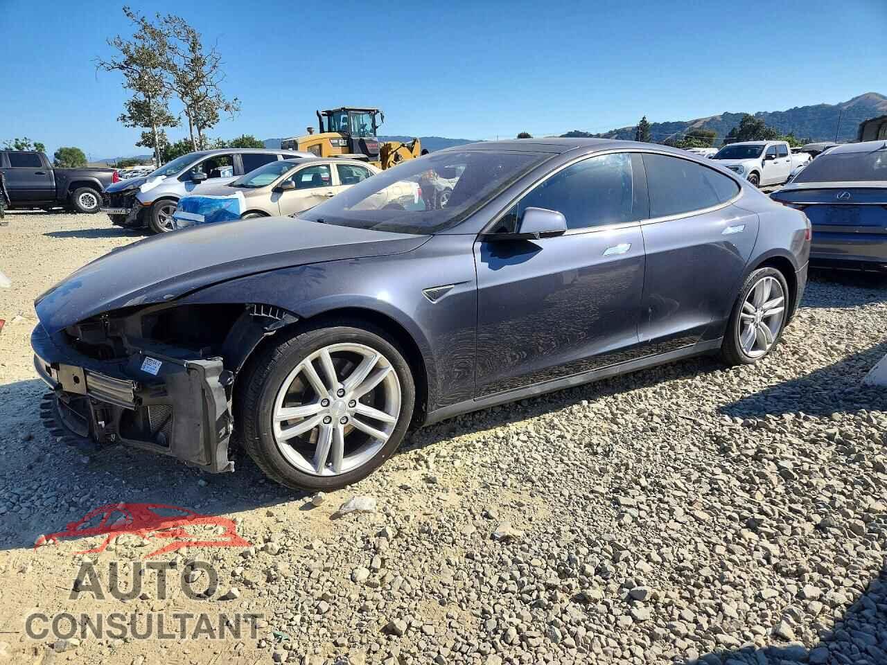 TESLA MODEL S 2016 - 5YJSA1E27GF131444