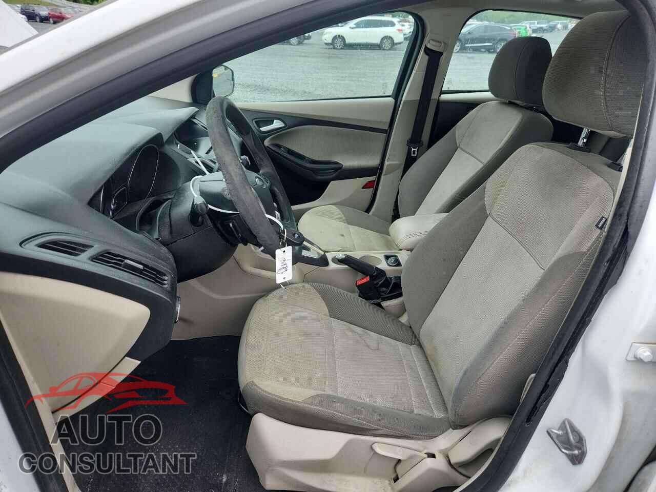 FORD FOCUS 2014 - 1FADP3K29EL304520