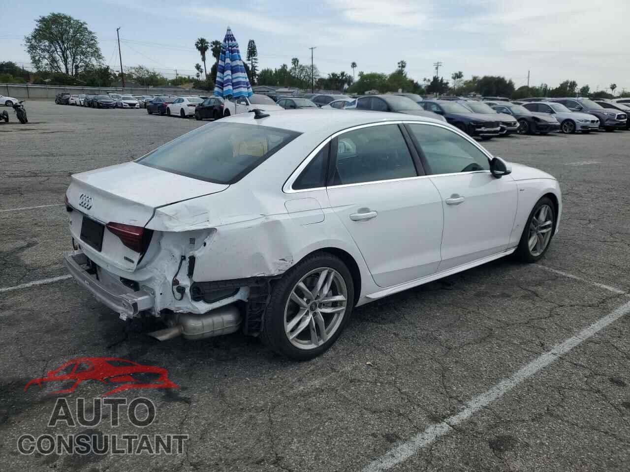 AUDI A4 2024 - WAUDAAF40RN007655