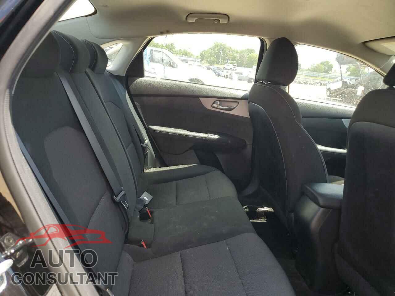 KIA FORTE 2022 - 3KPF24AD5NE417268
